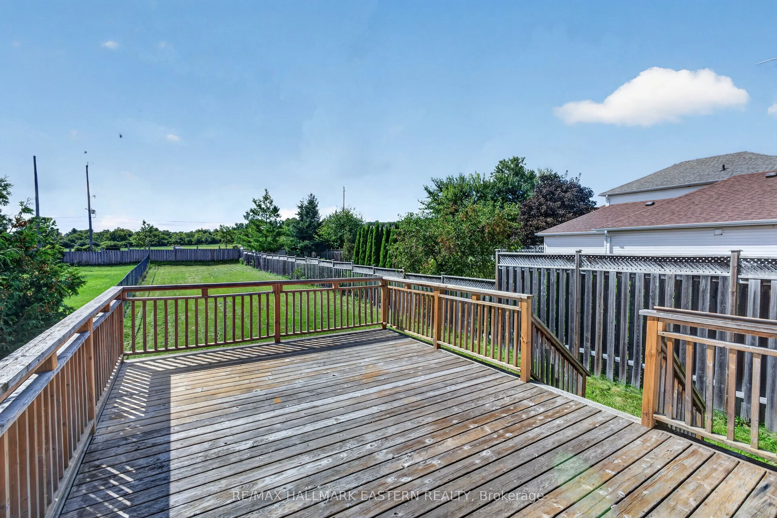 656 CLANCY Crescent