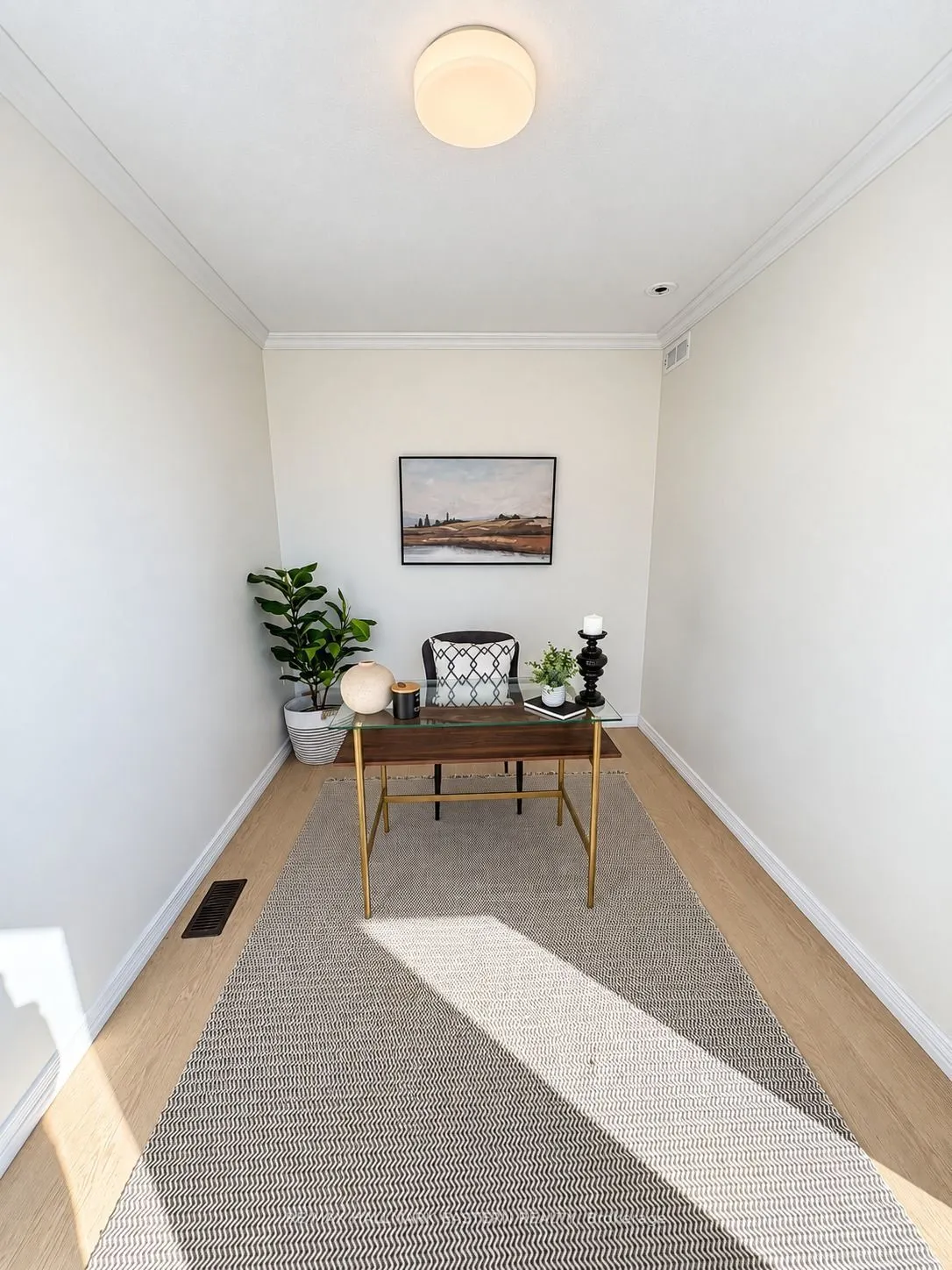 656 CLANCY Crescent