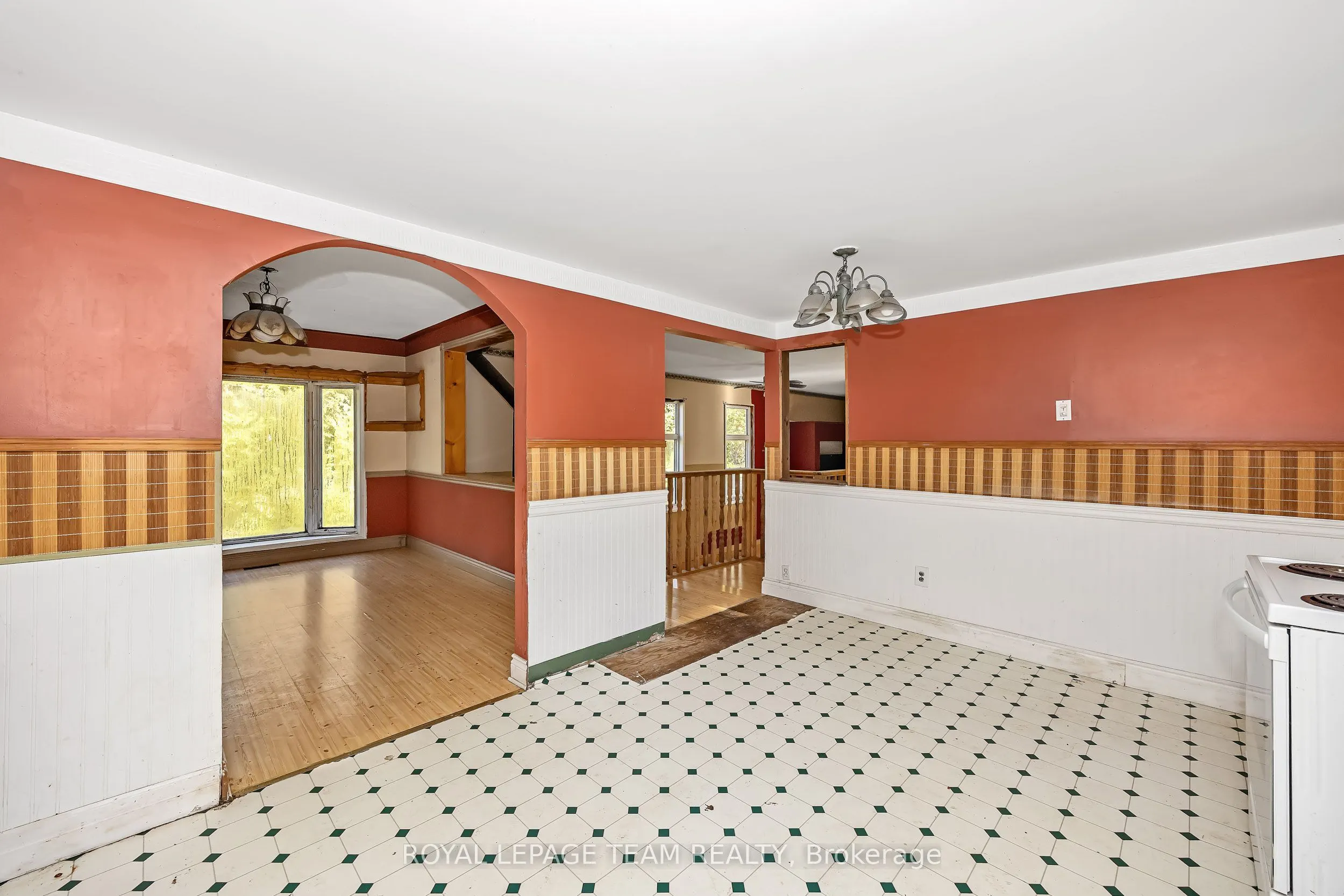641 Harper Road