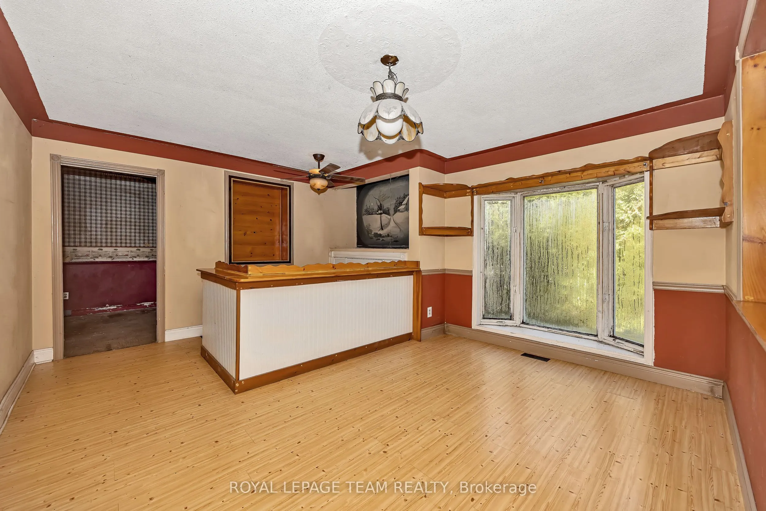 641 Harper Road