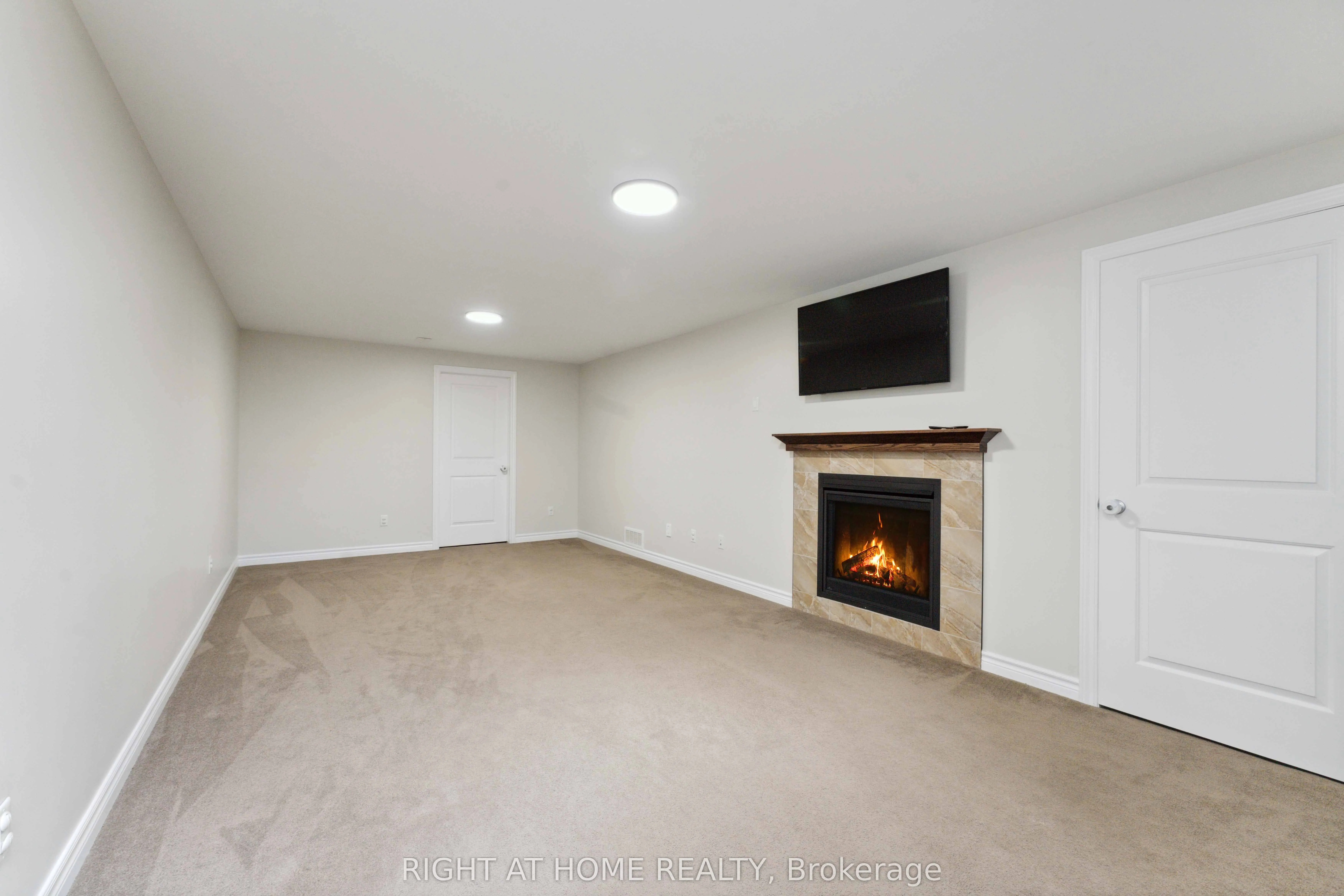 819 Miikana Road