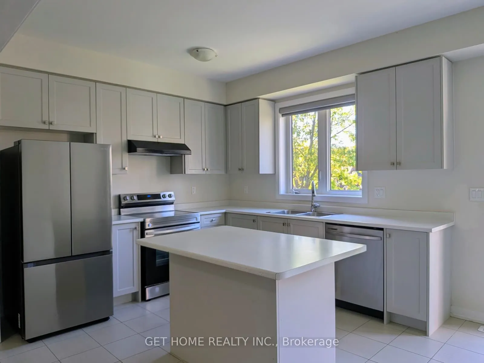 15 Sundin Drive