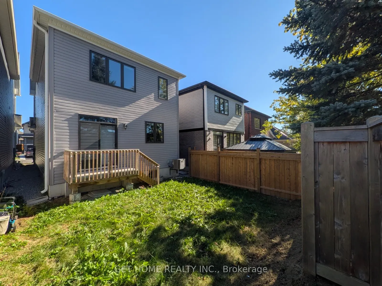 15 Sundin Drive