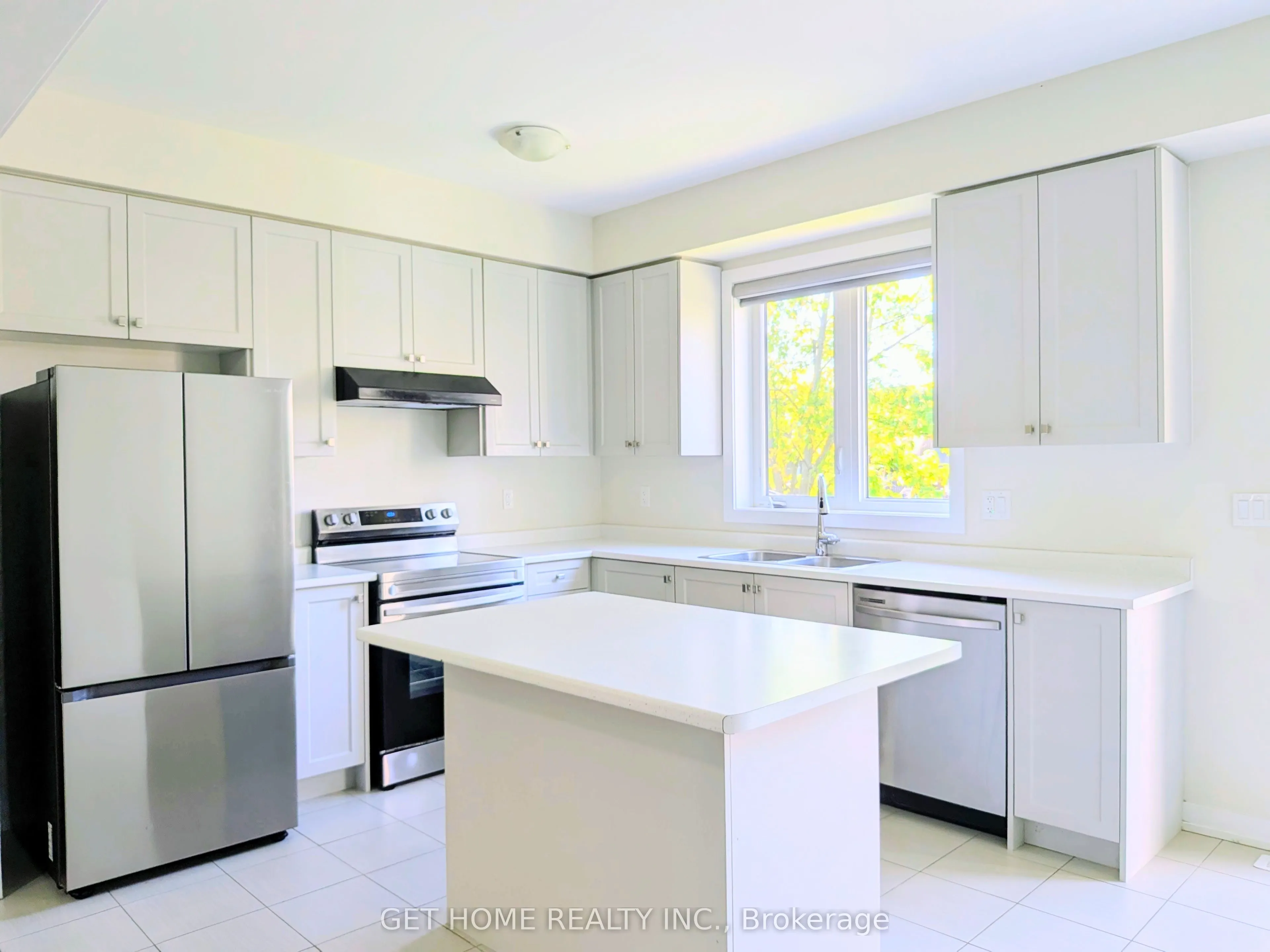 15 Sundin Drive