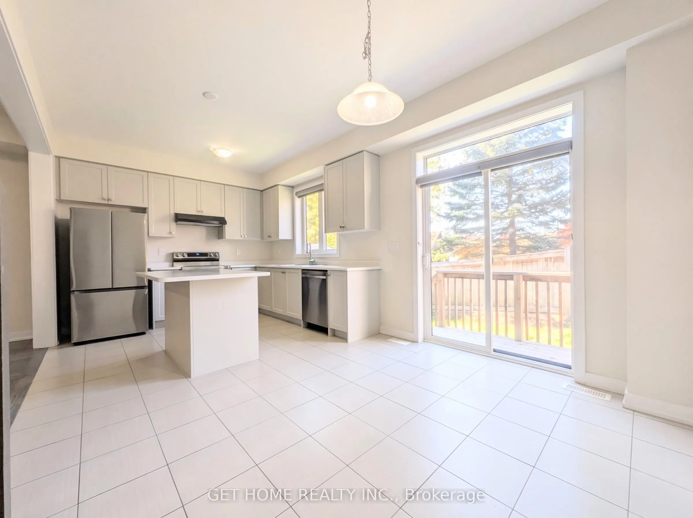 15 Sundin Drive