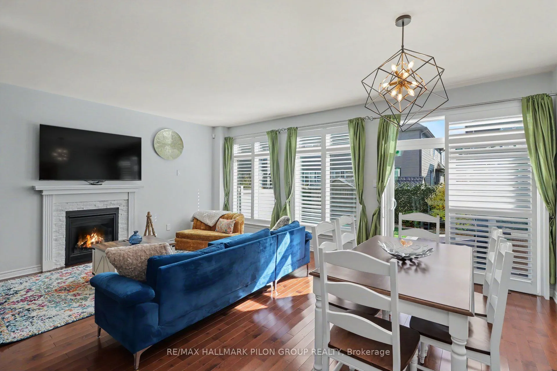 557 Silverbell Crescent