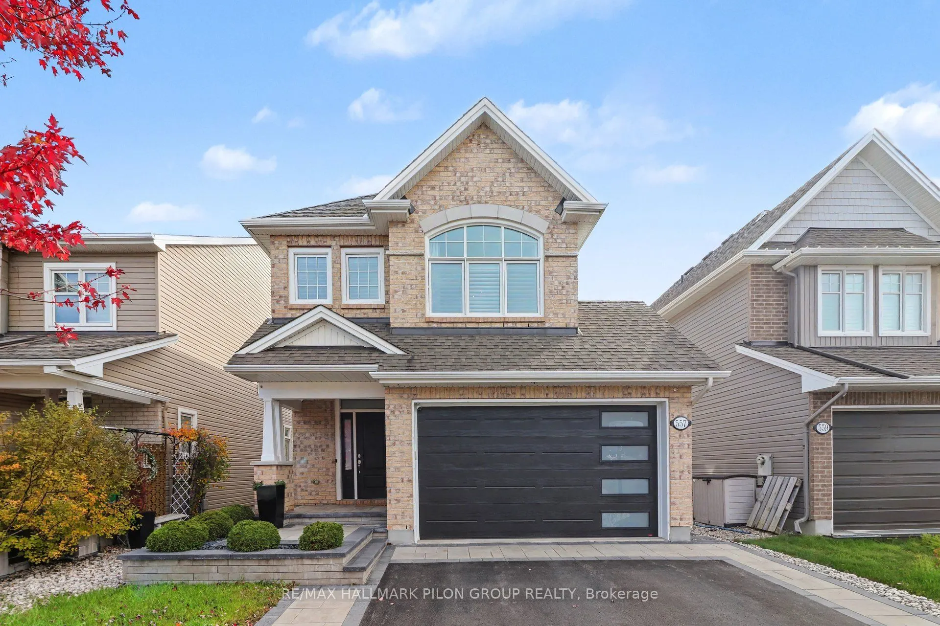 557 Silverbell Crescent