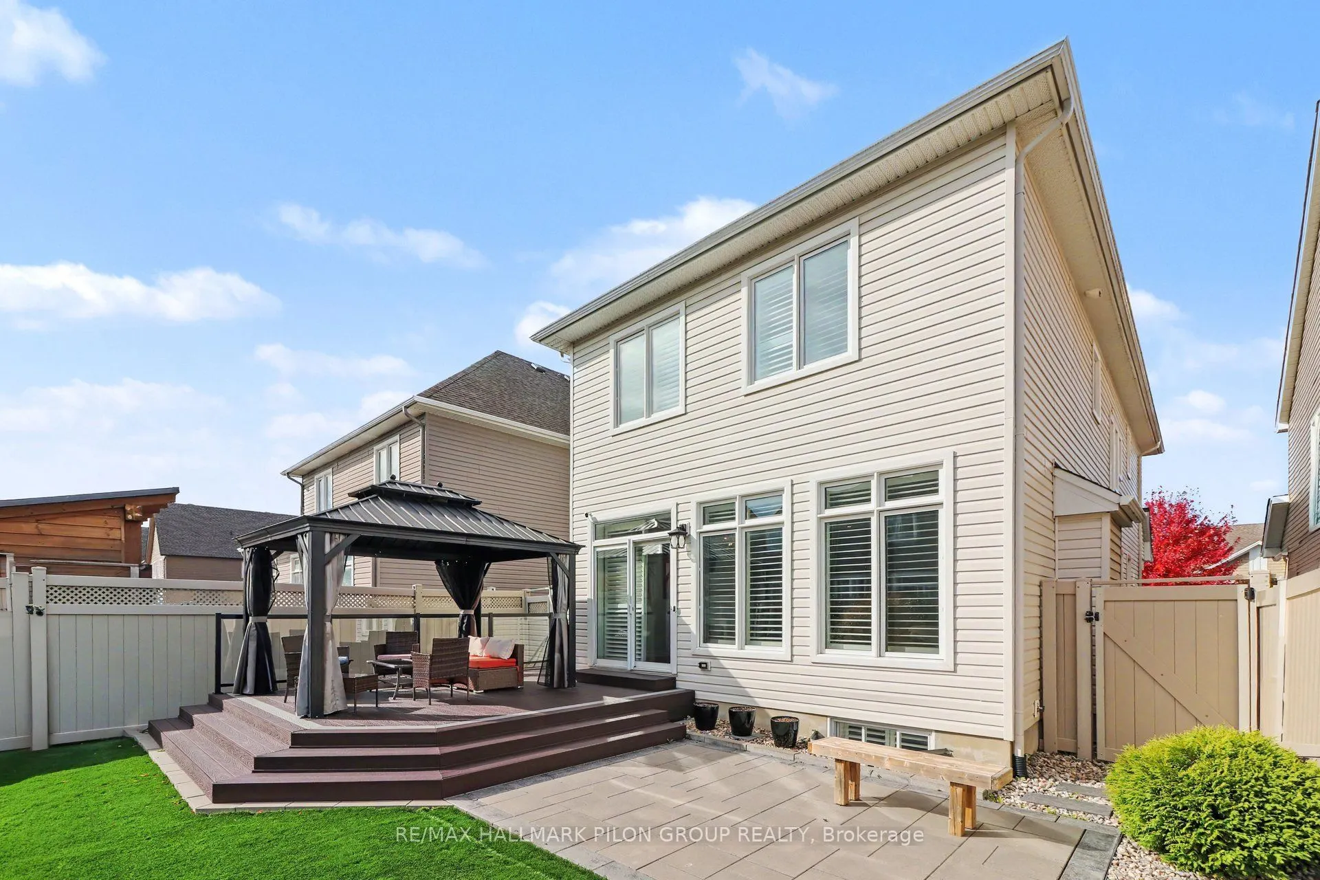 557 Silverbell Crescent
