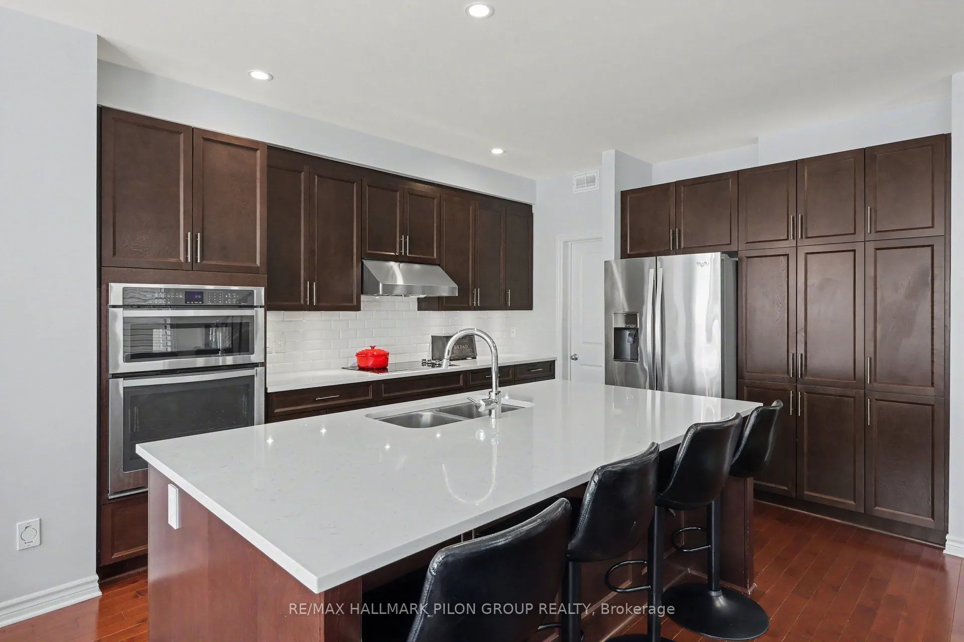 557 Silverbell Crescent