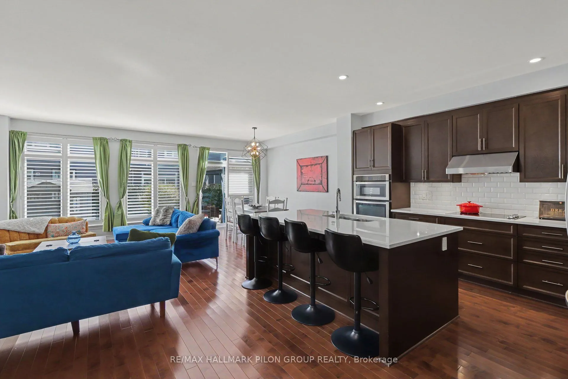 557 Silverbell Crescent