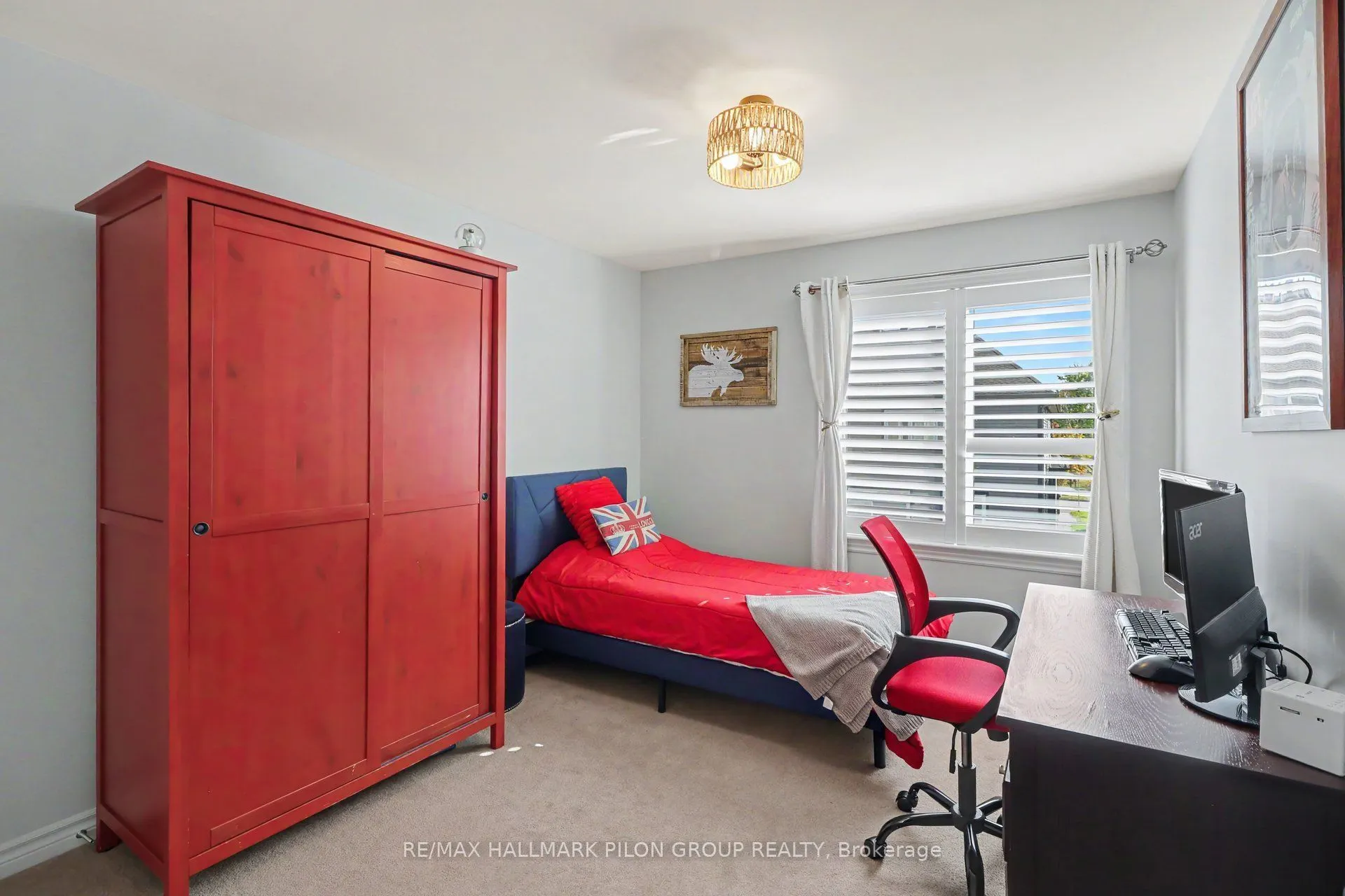 557 Silverbell Crescent