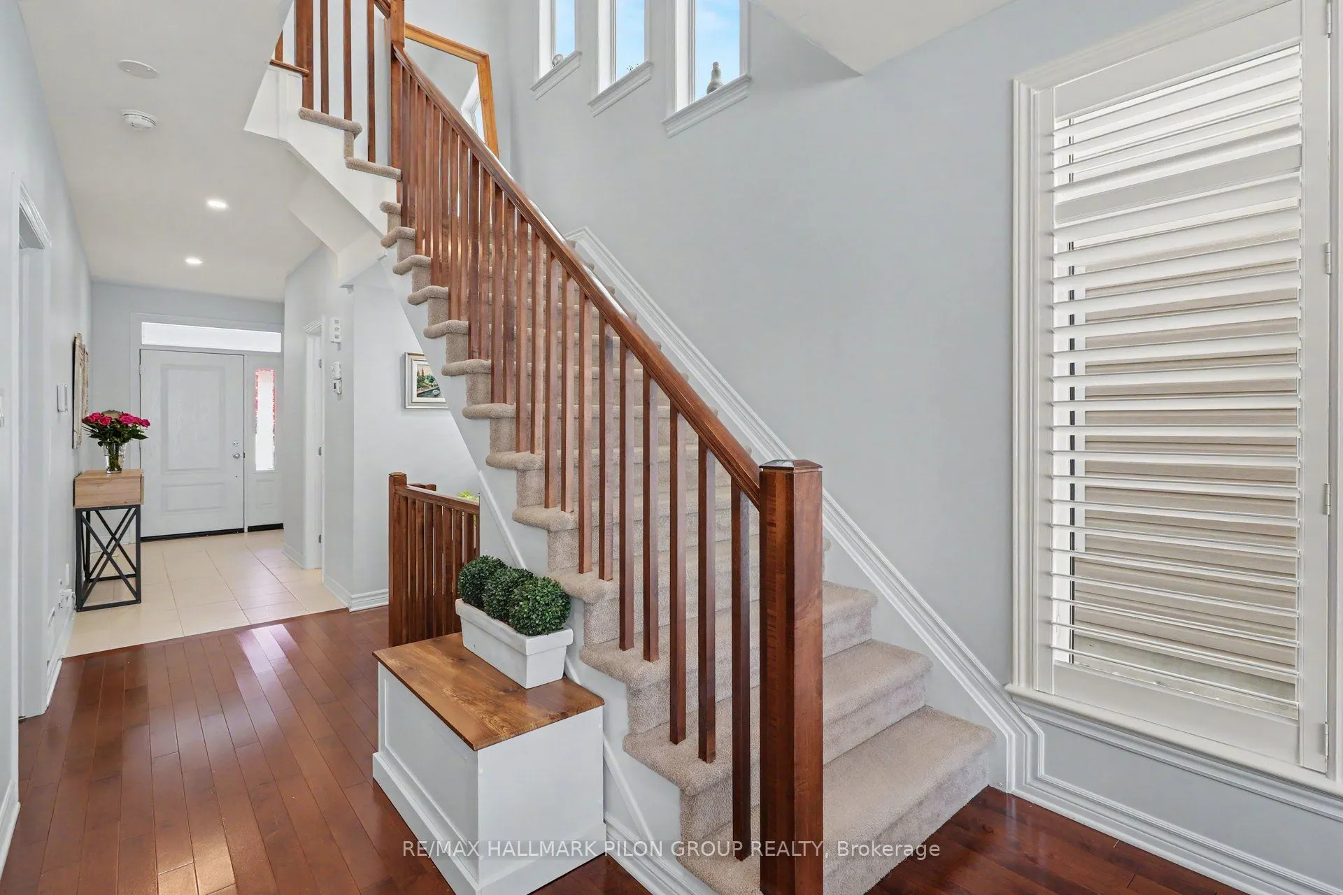 557 Silverbell Crescent