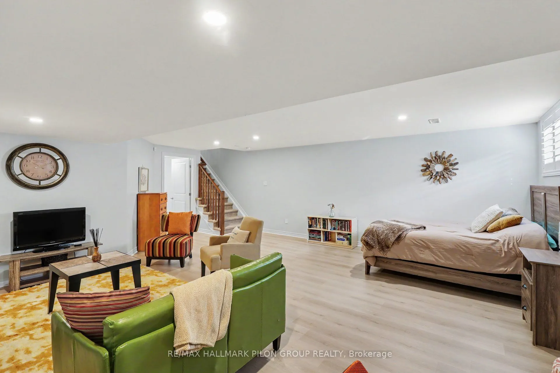 557 Silverbell Crescent