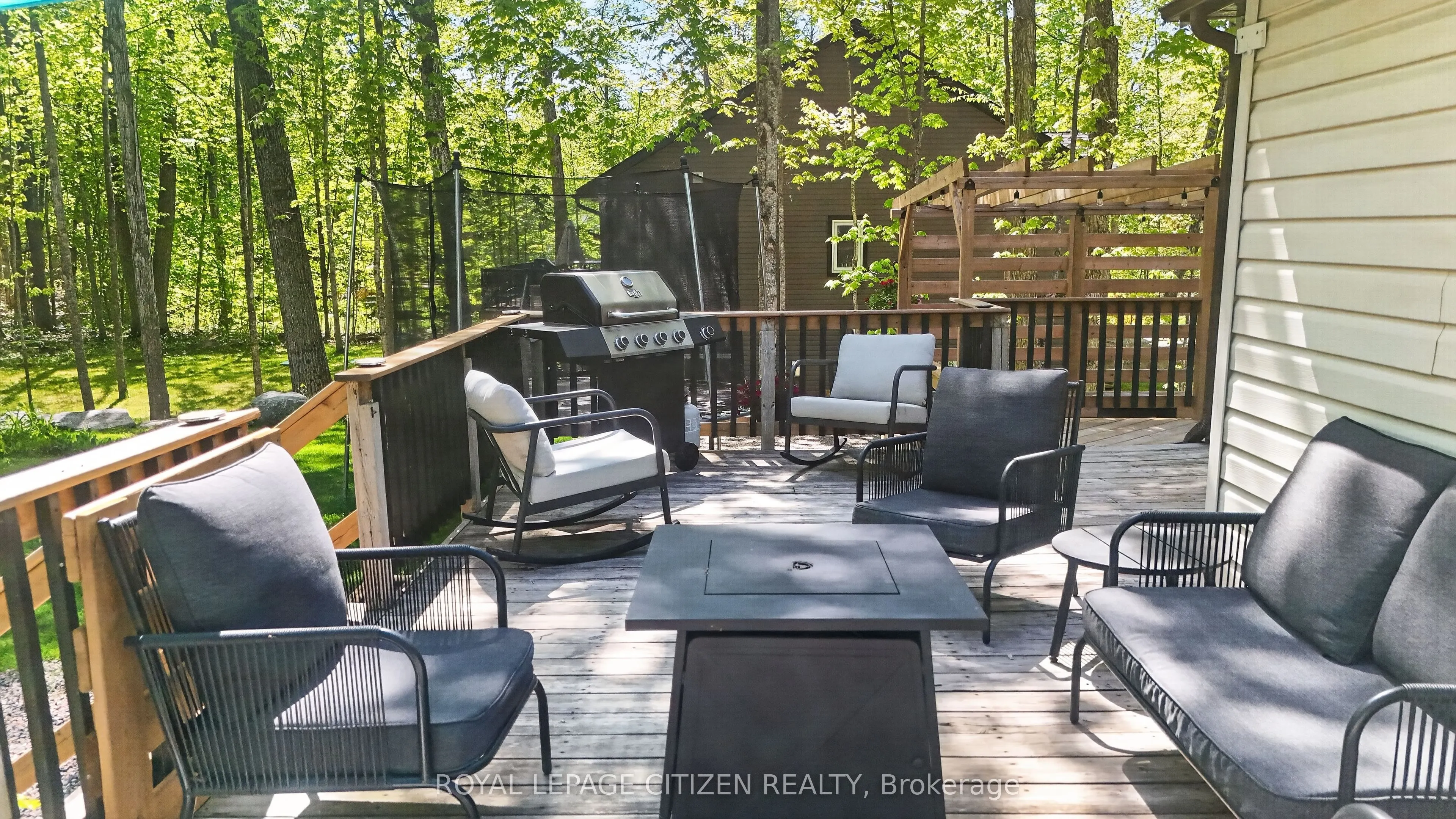 32 Teds Lane