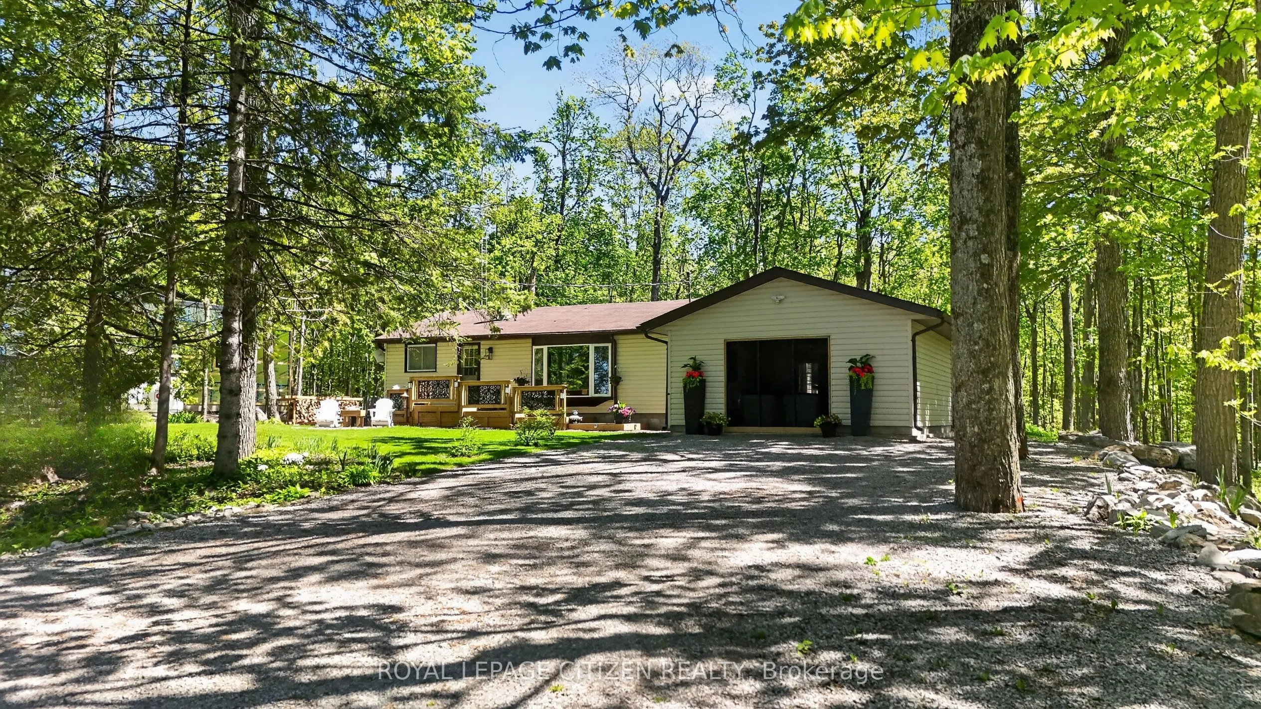 32 Teds Lane
