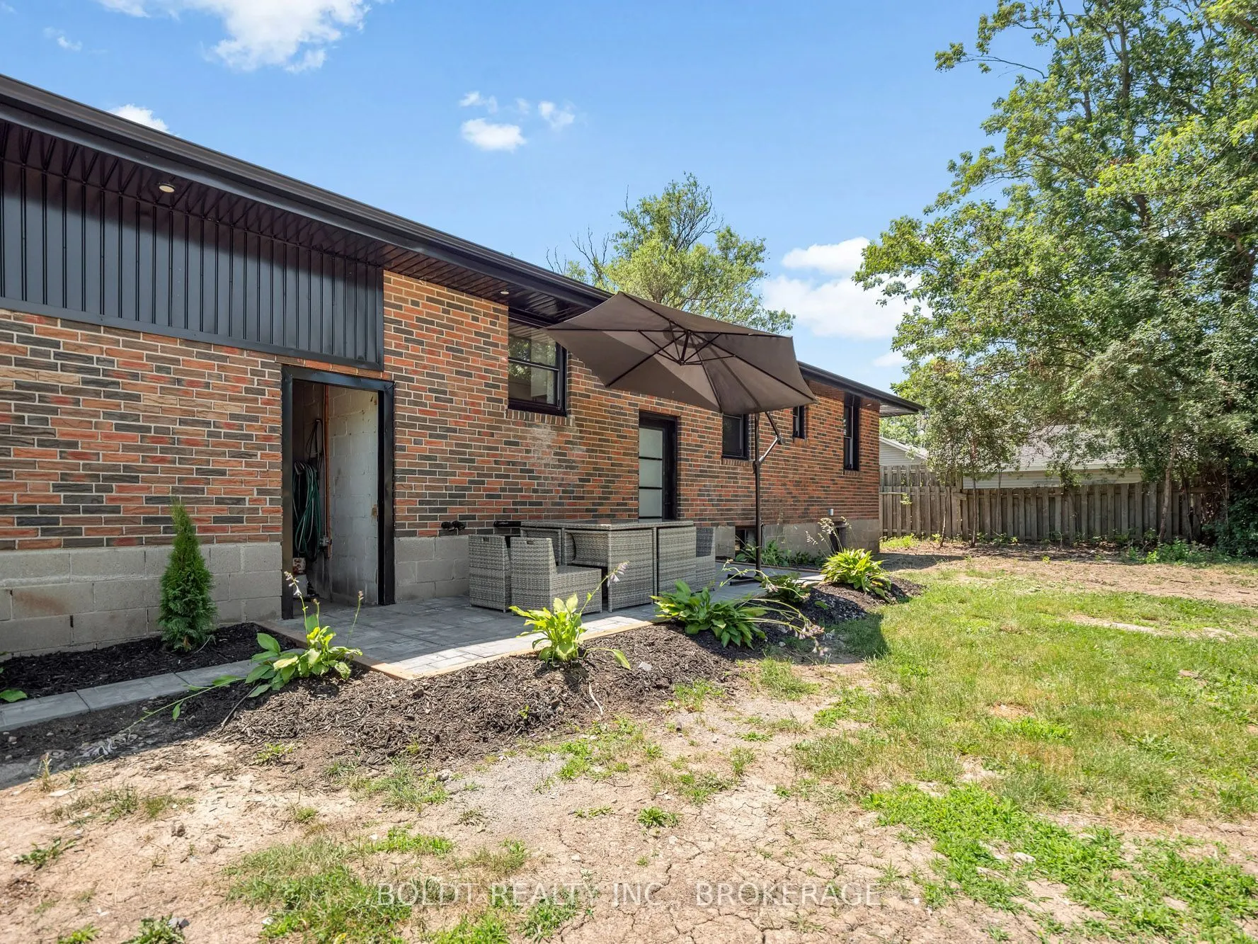 6221 Lyons Creek Road
