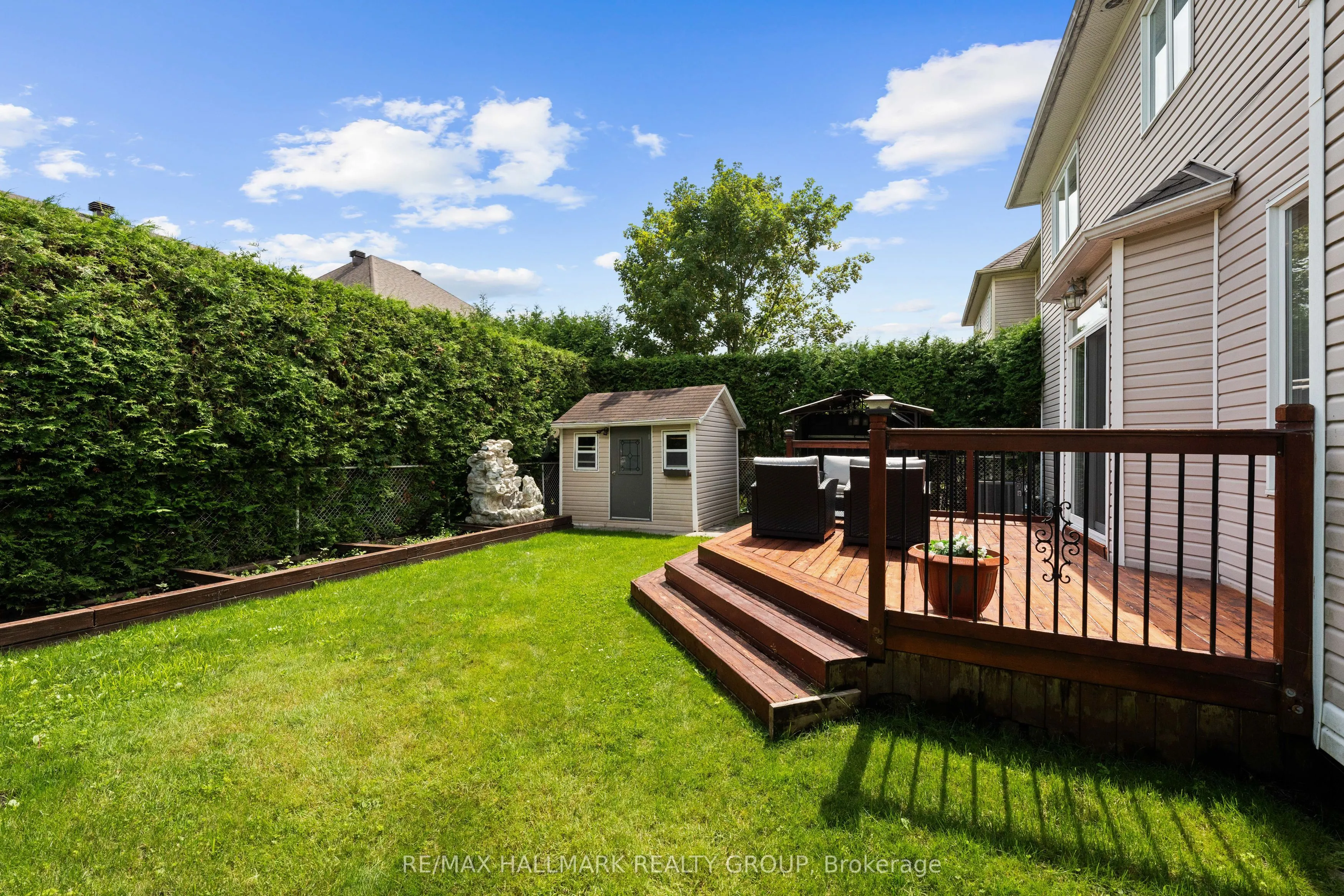2104 Sandy Oaks Drive
