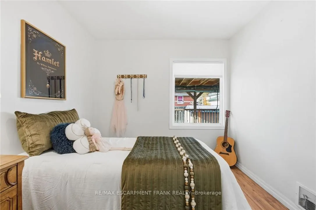 352 East 28th Street