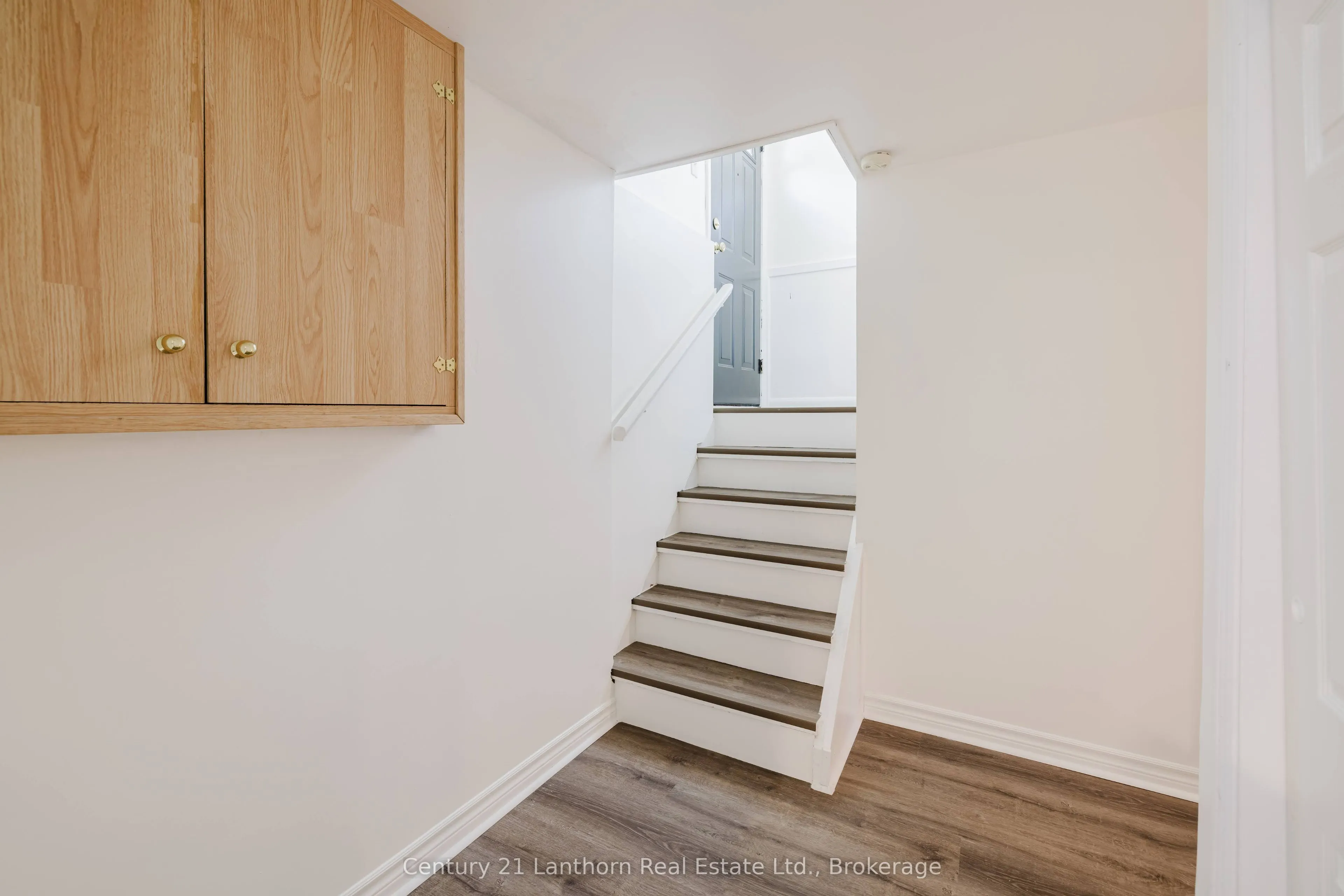 23 Wood Street