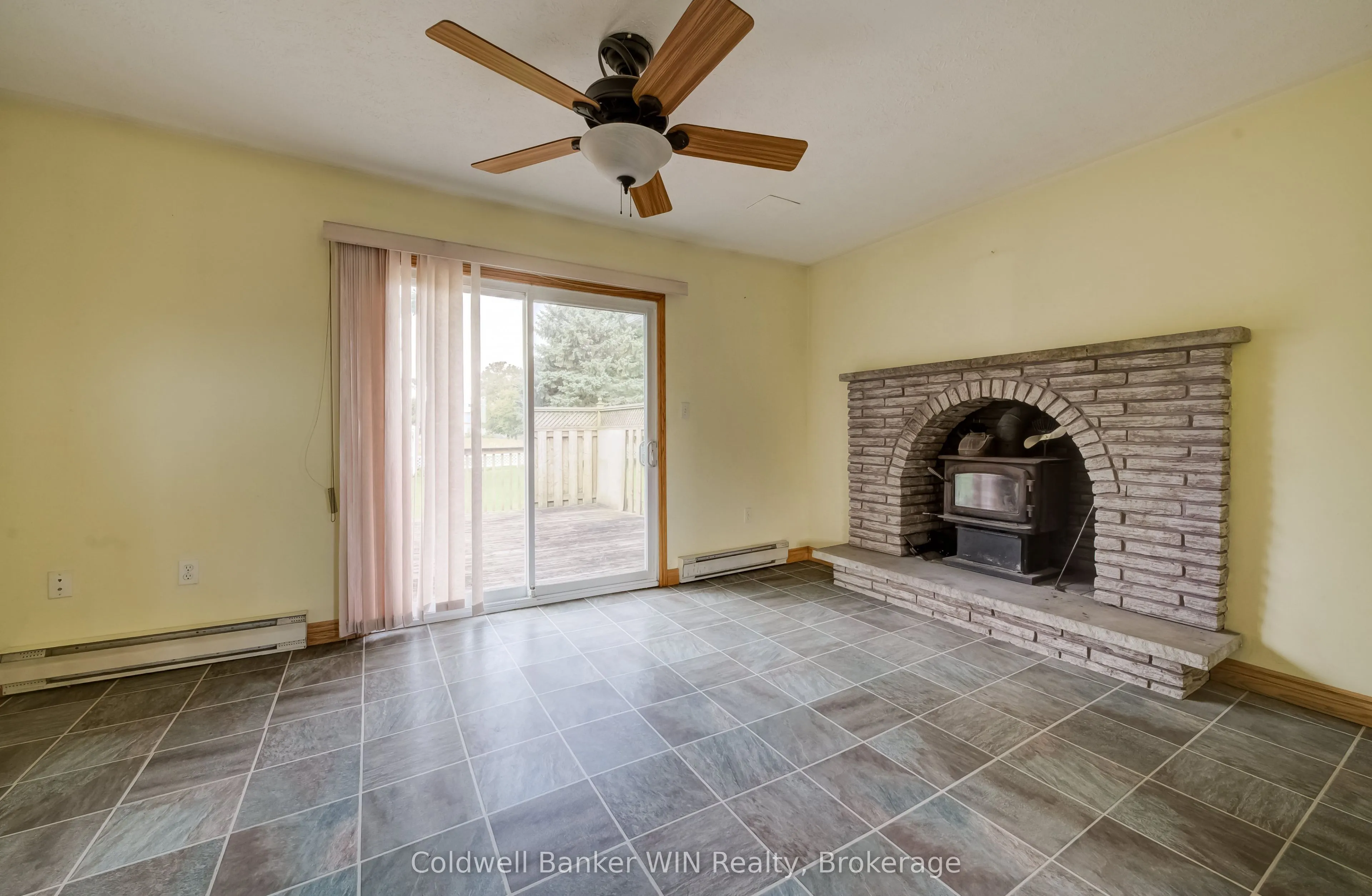 392172 Grey Road 109