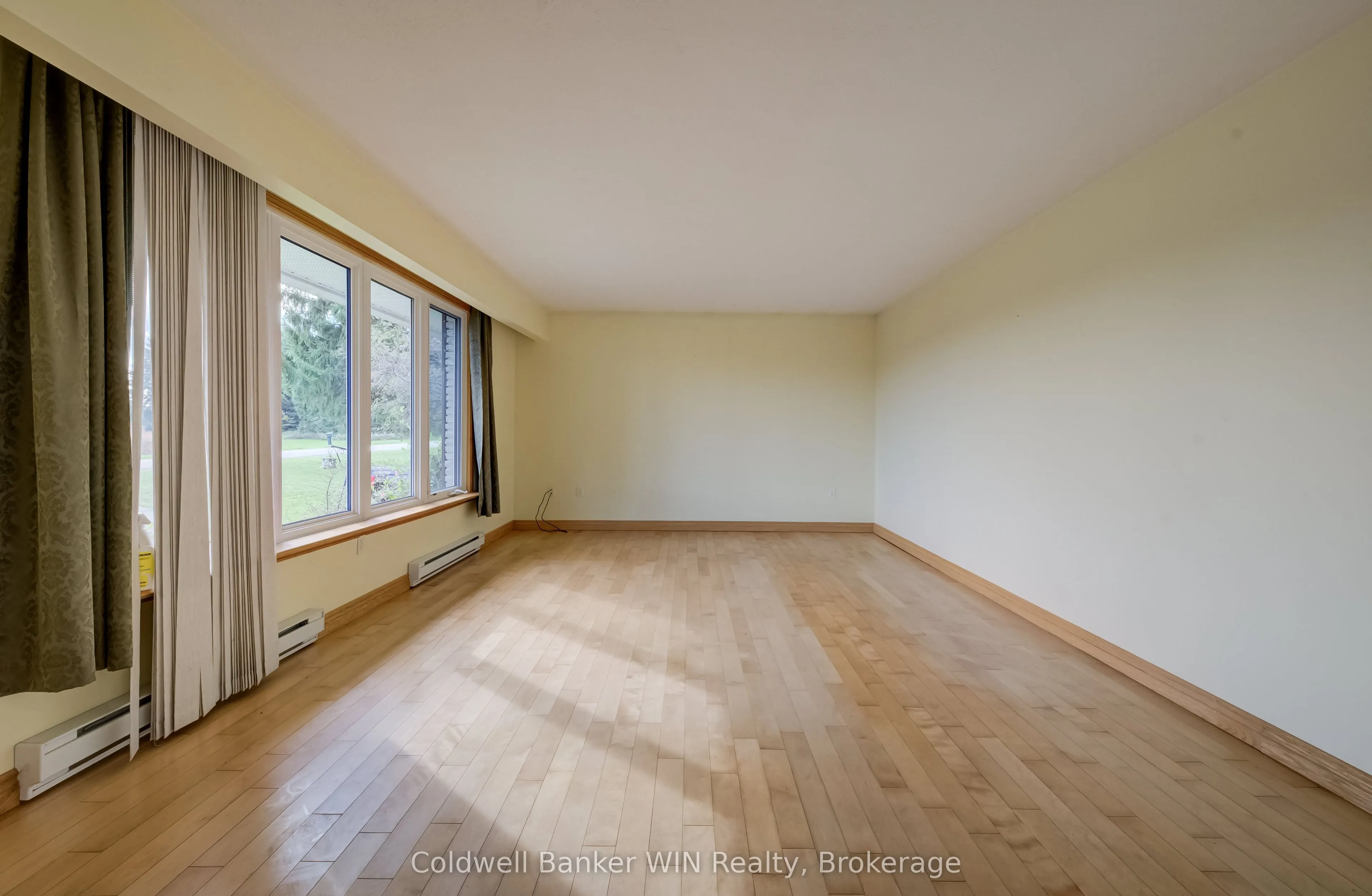 392172 Grey Road 109