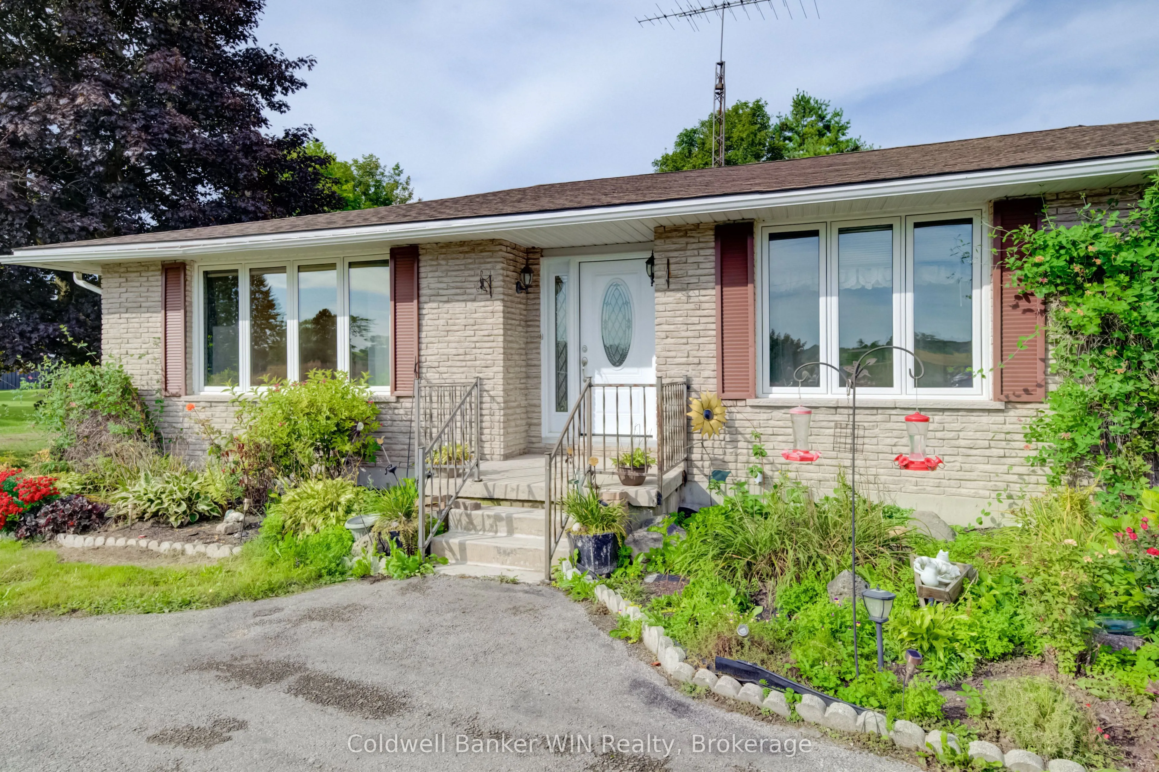392172 Grey Road 109