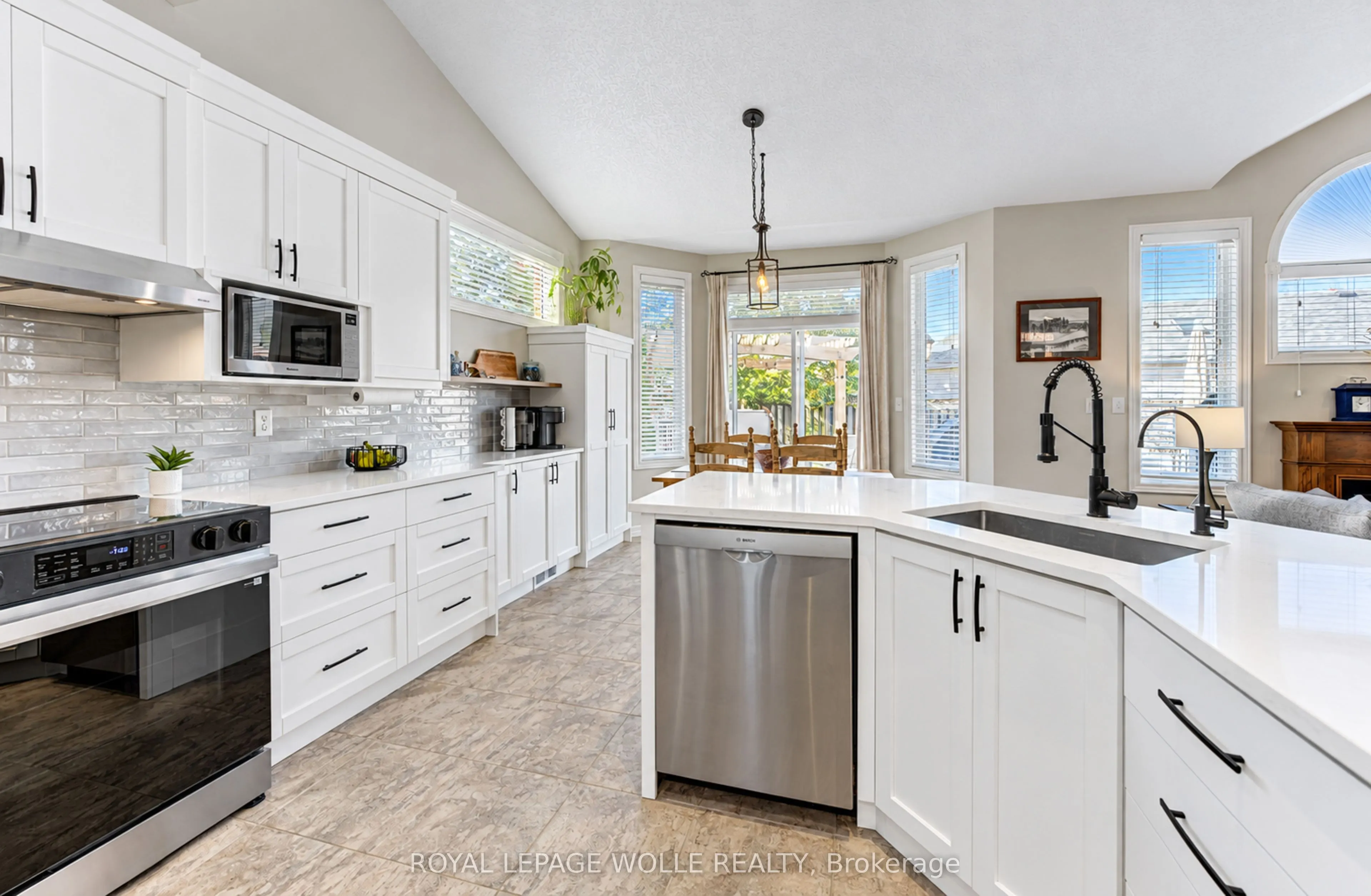 410 Sandy Cove Crescent