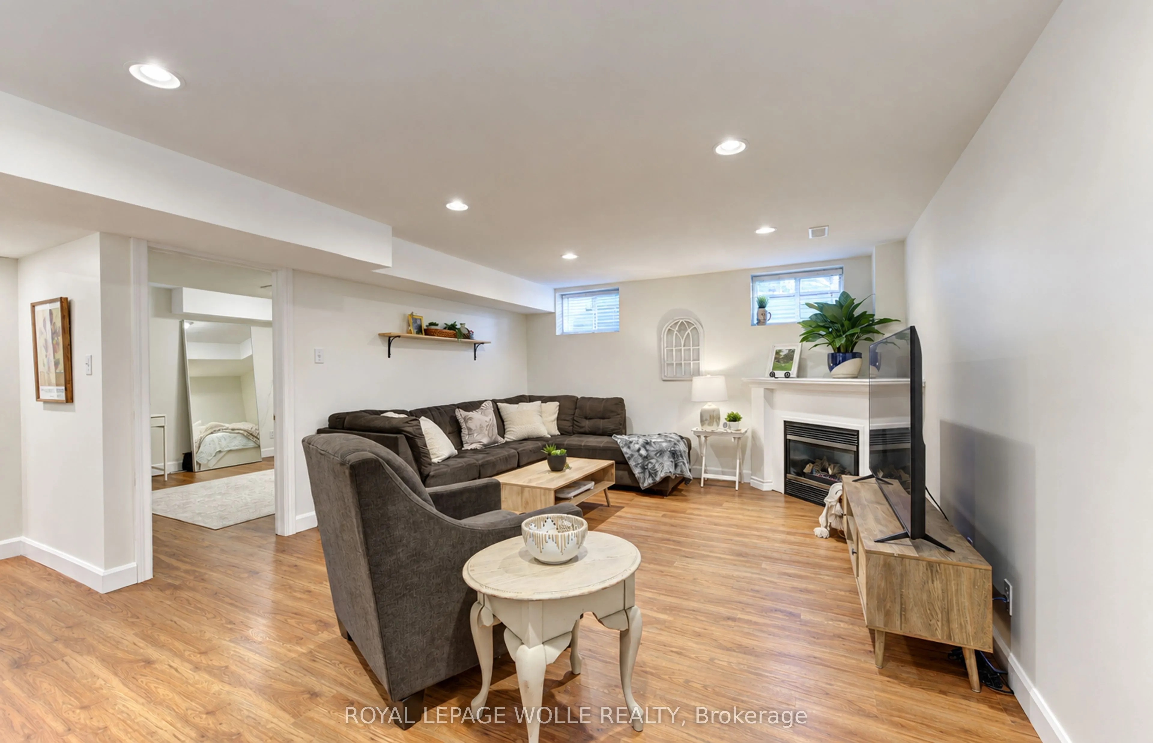 410 Sandy Cove Crescent