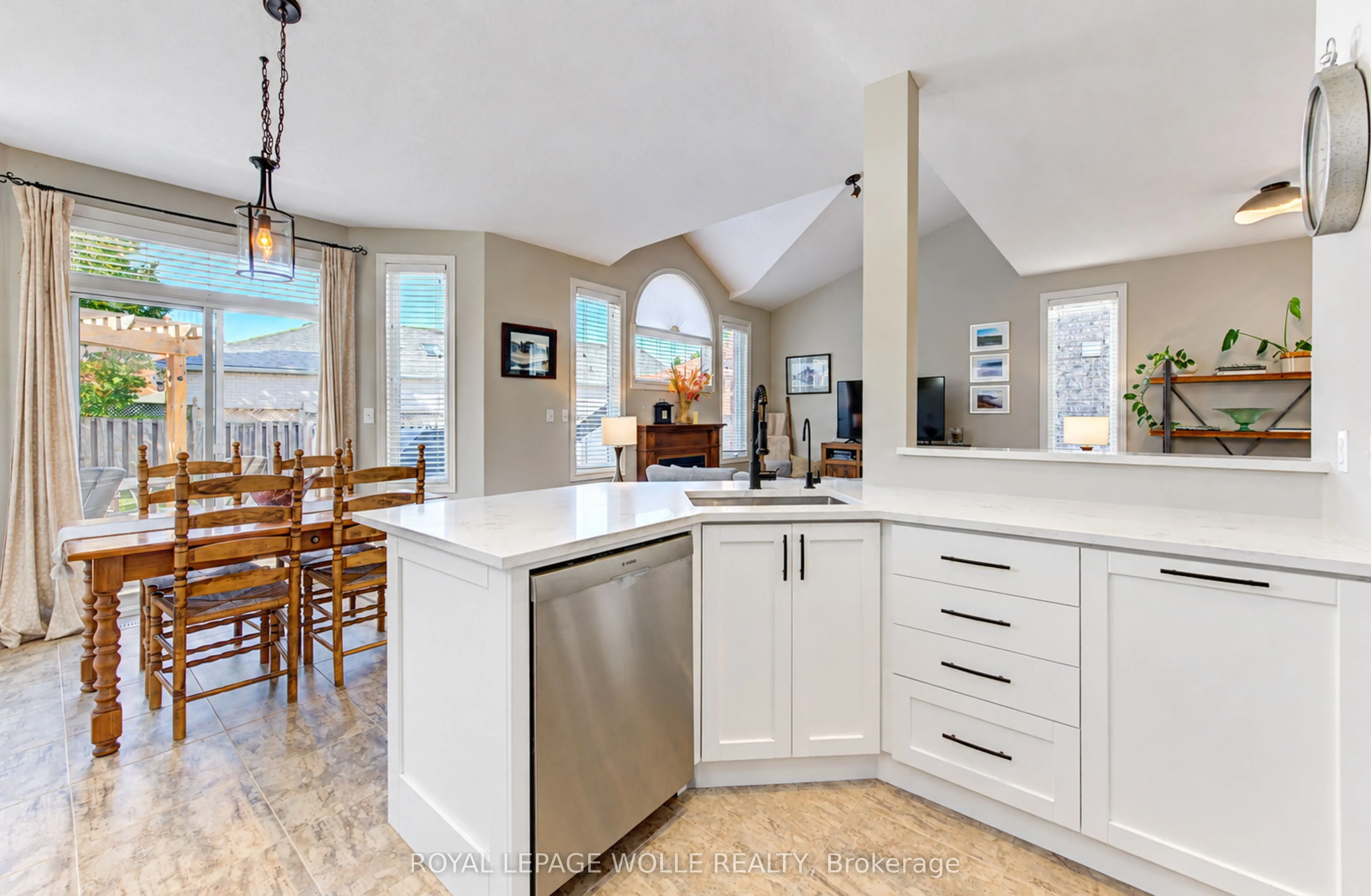 410 Sandy Cove Crescent