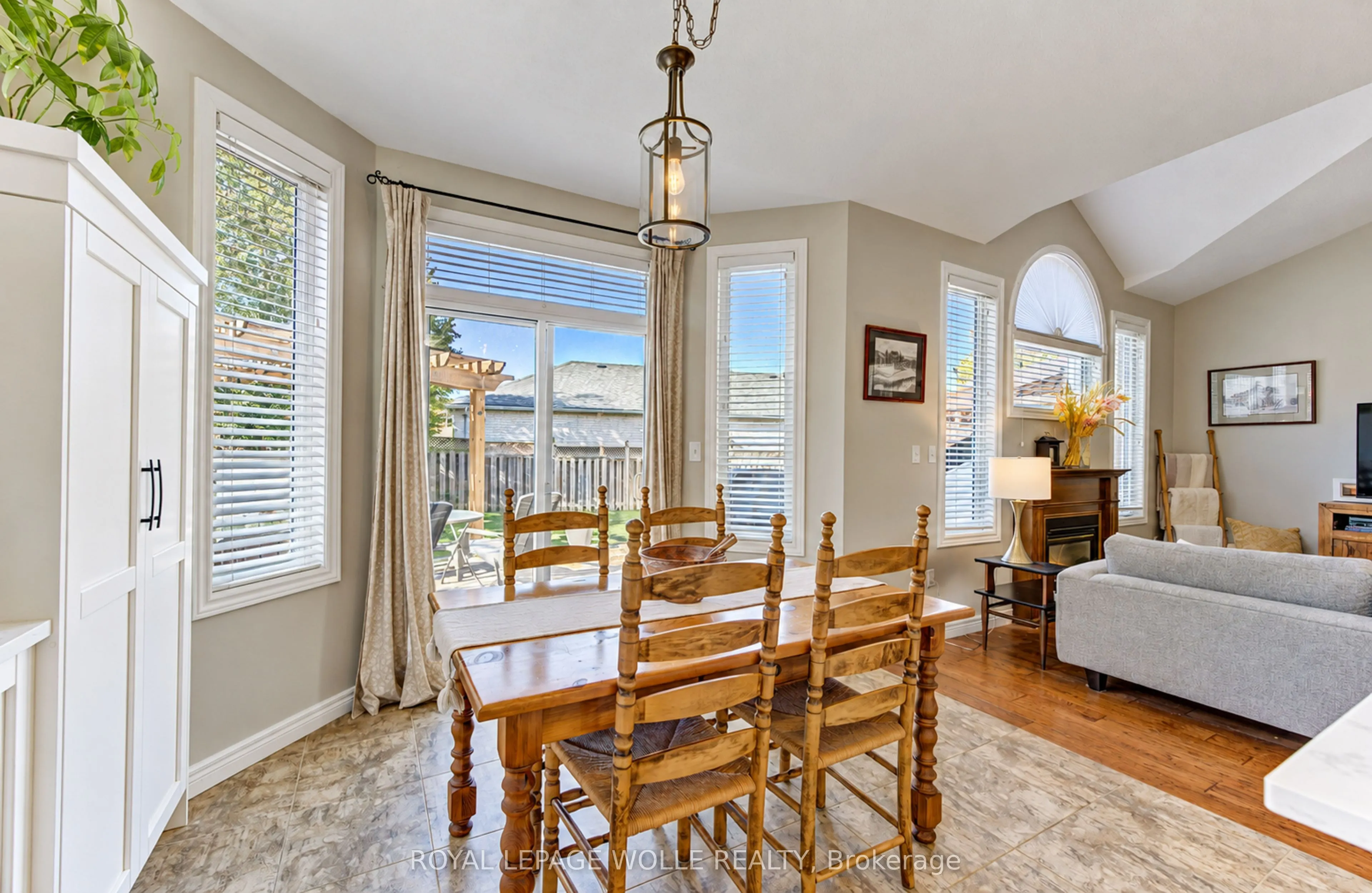 410 Sandy Cove Crescent