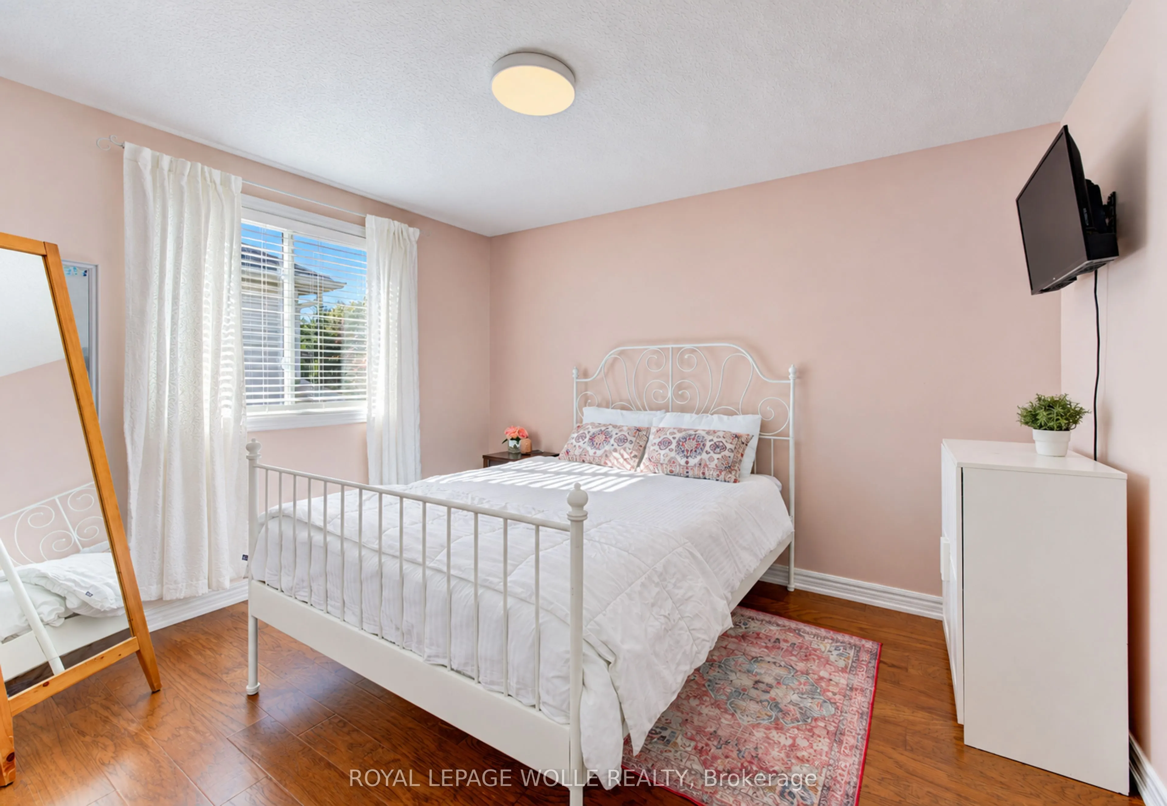 410 Sandy Cove Crescent