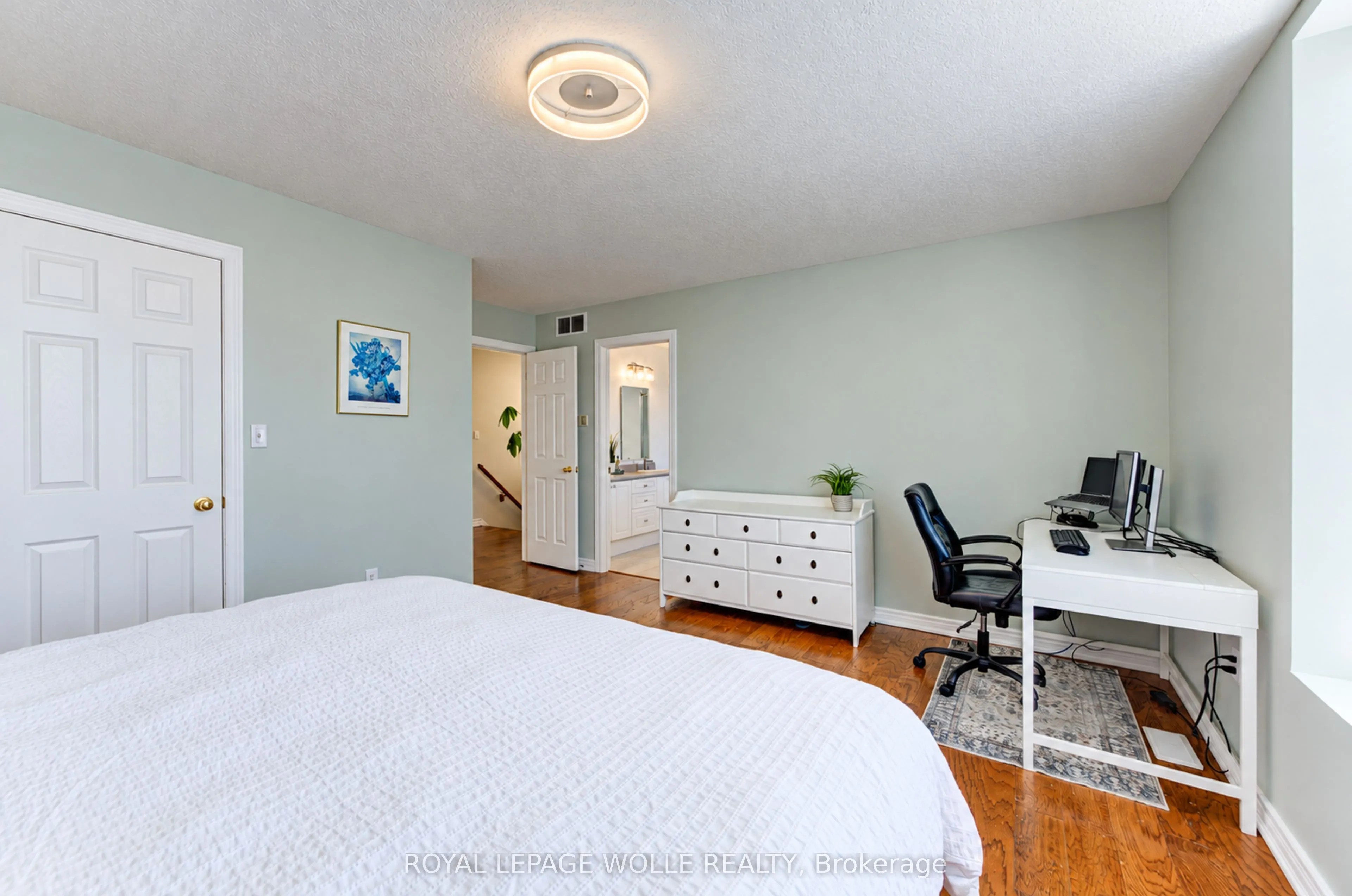 410 Sandy Cove Crescent