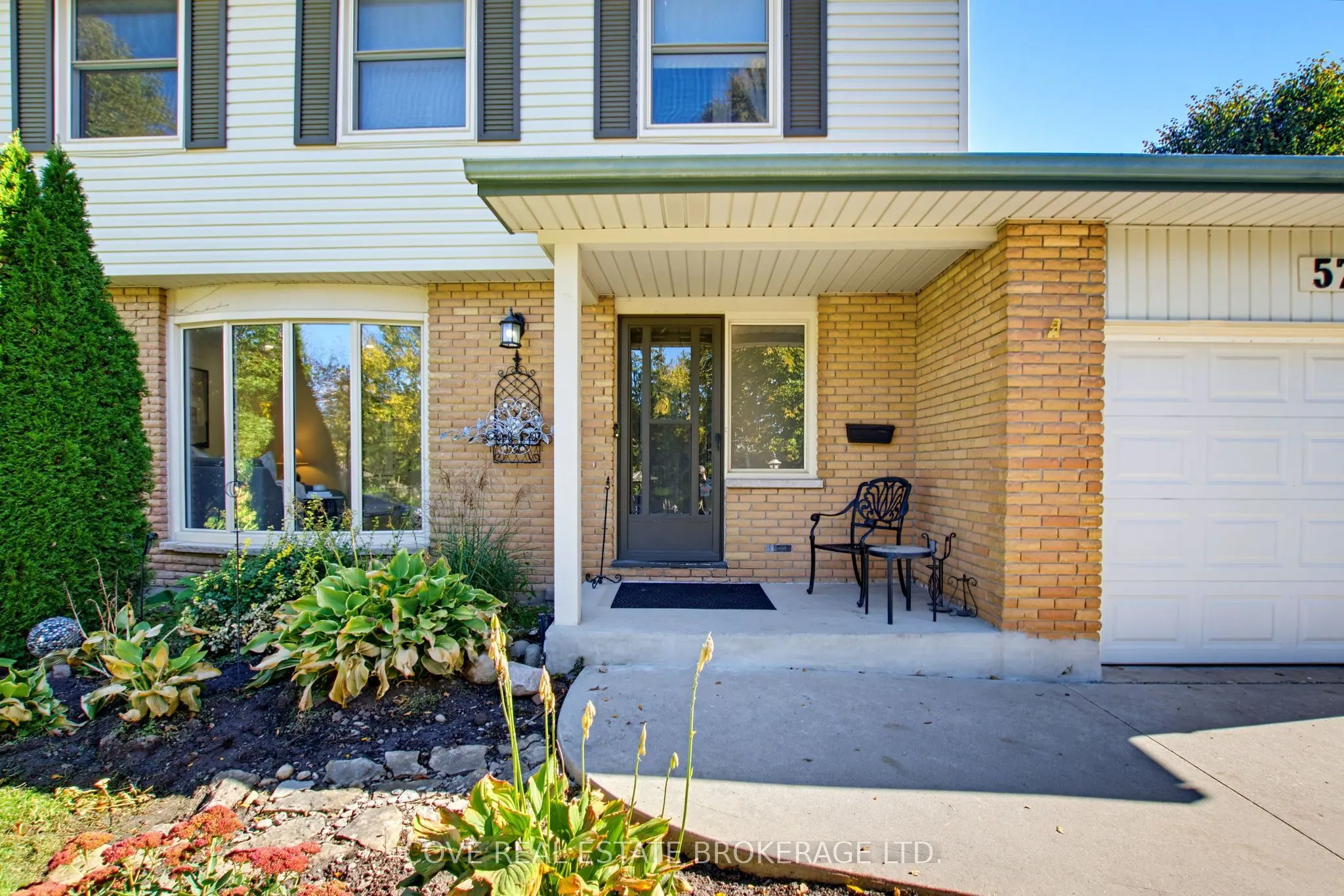 57 Lloyd Manor Crescent