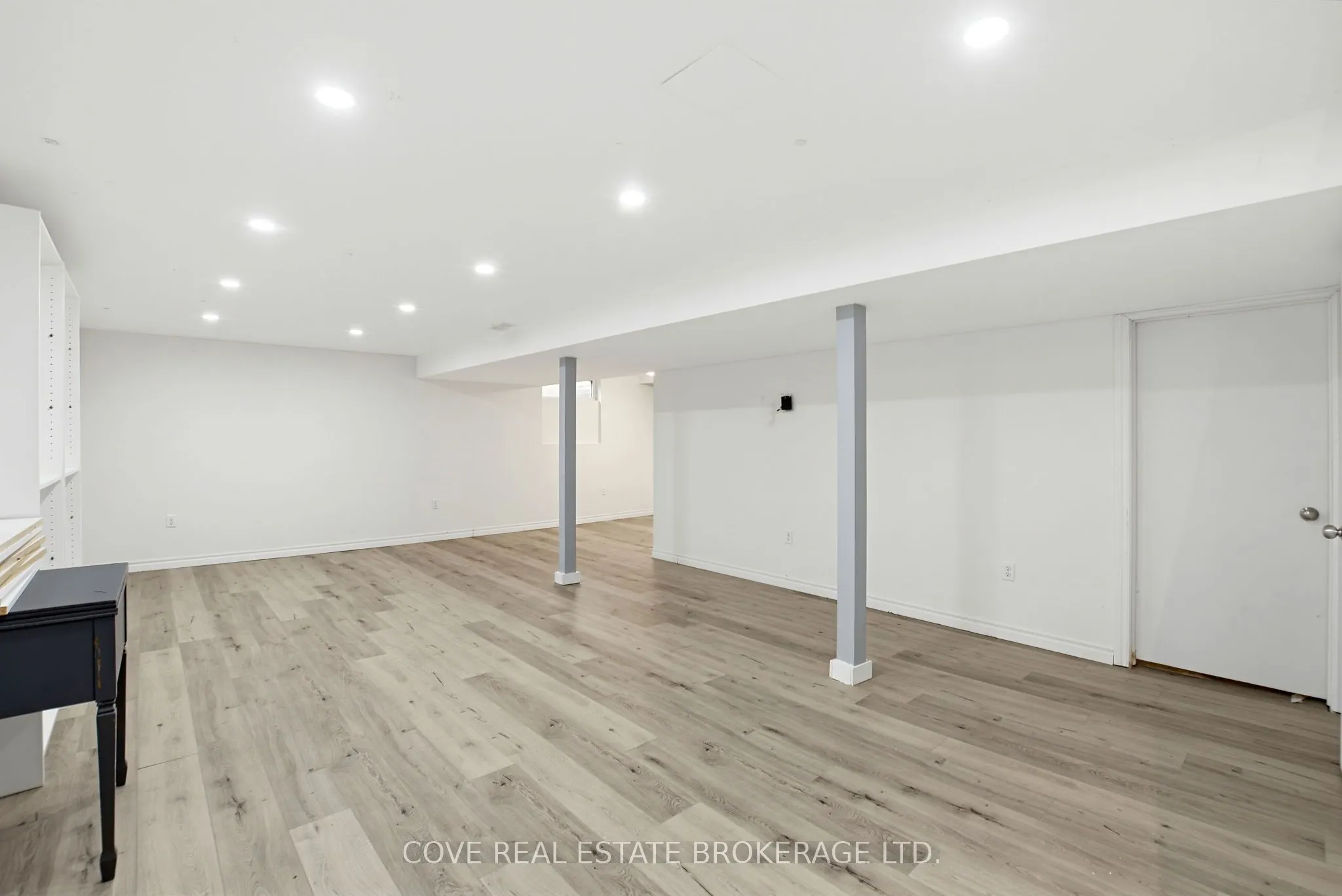 57 Lloyd Manor Crescent
