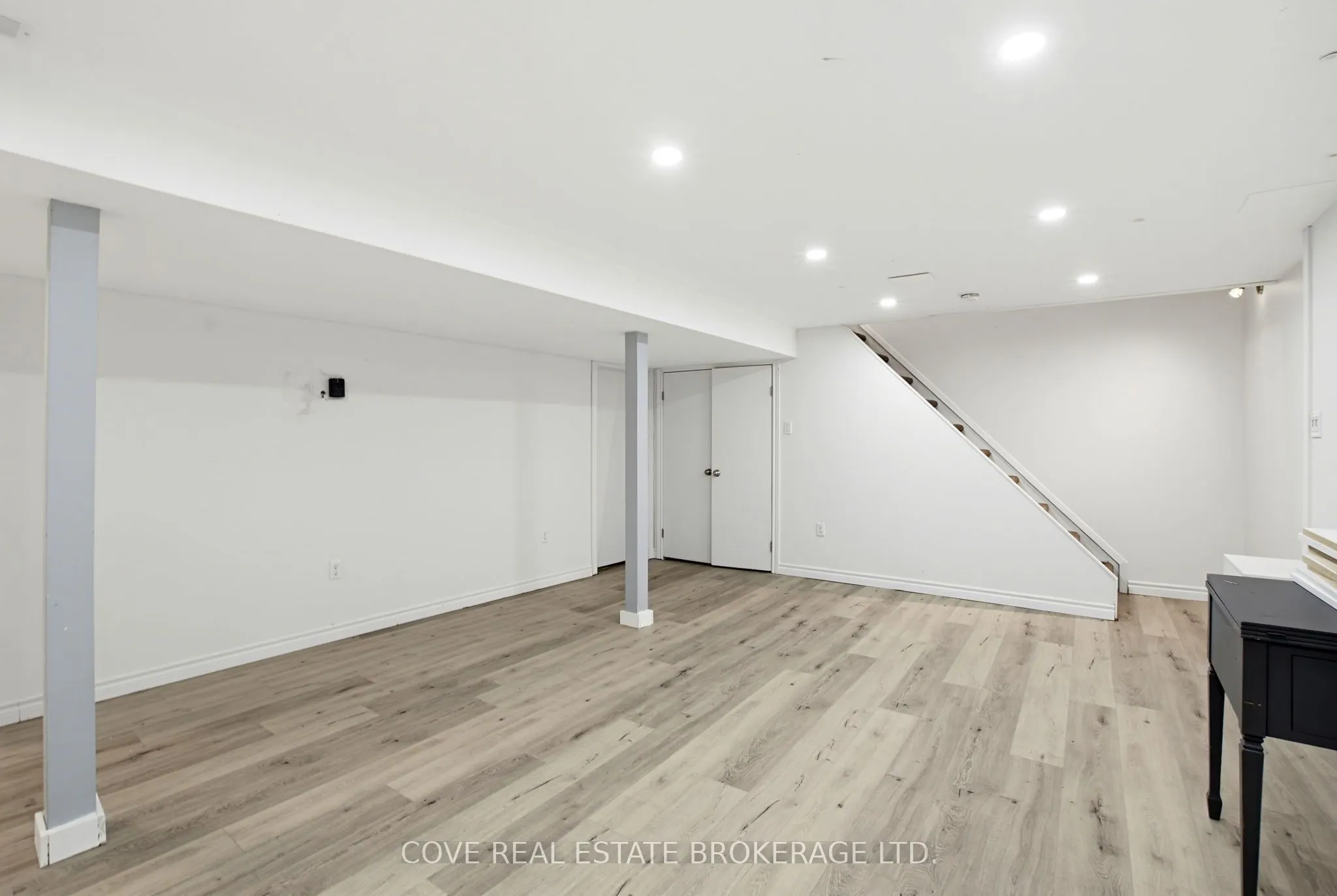 57 Lloyd Manor Crescent