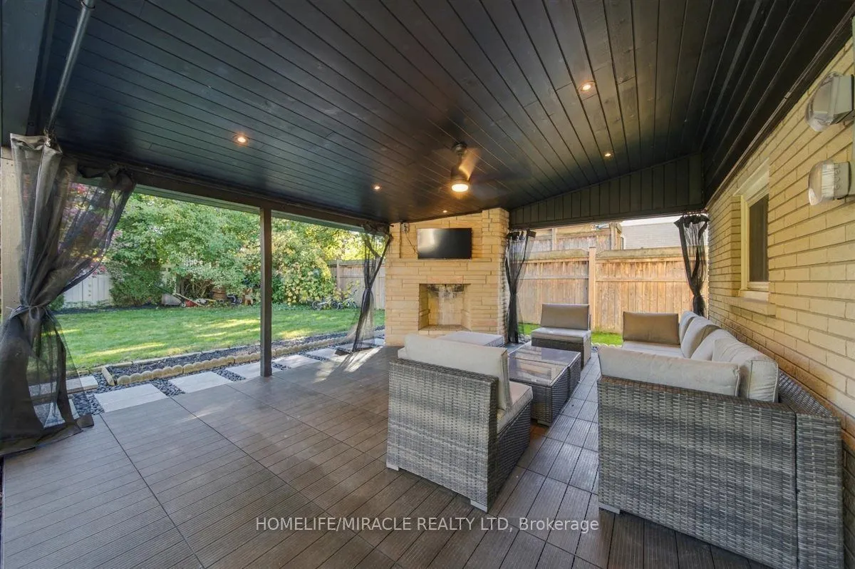 15 Meadow Road