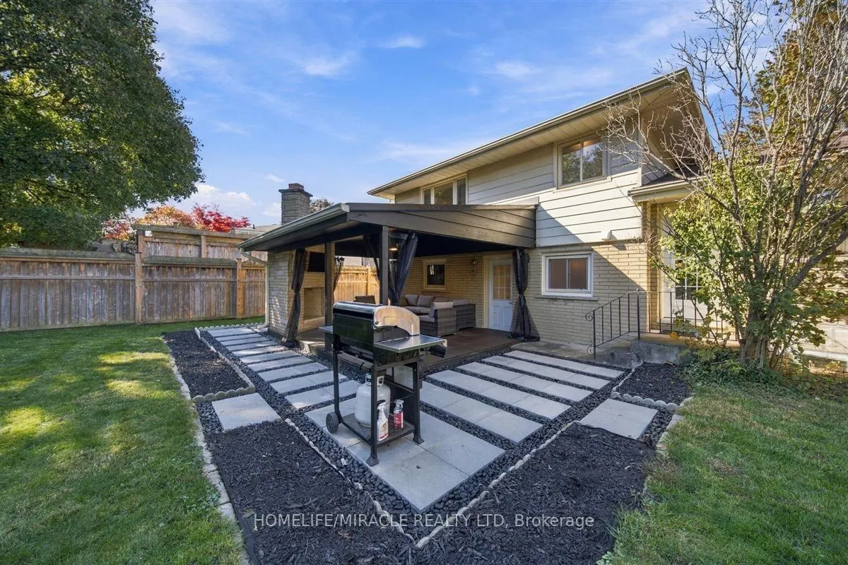 15 Meadow Road
