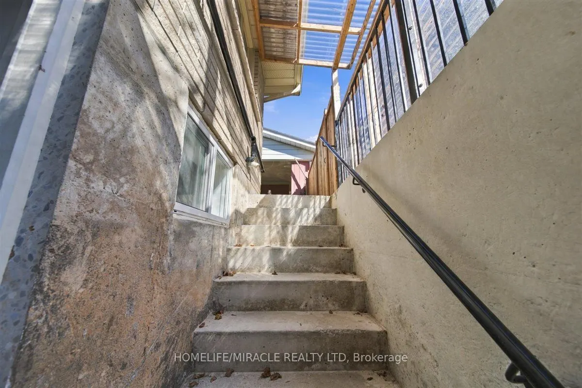 15 Meadow Road