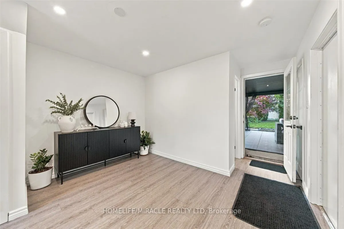 15 Meadow Road