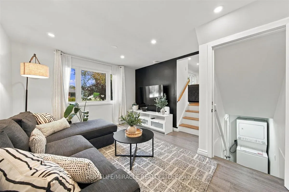 15 Meadow Road