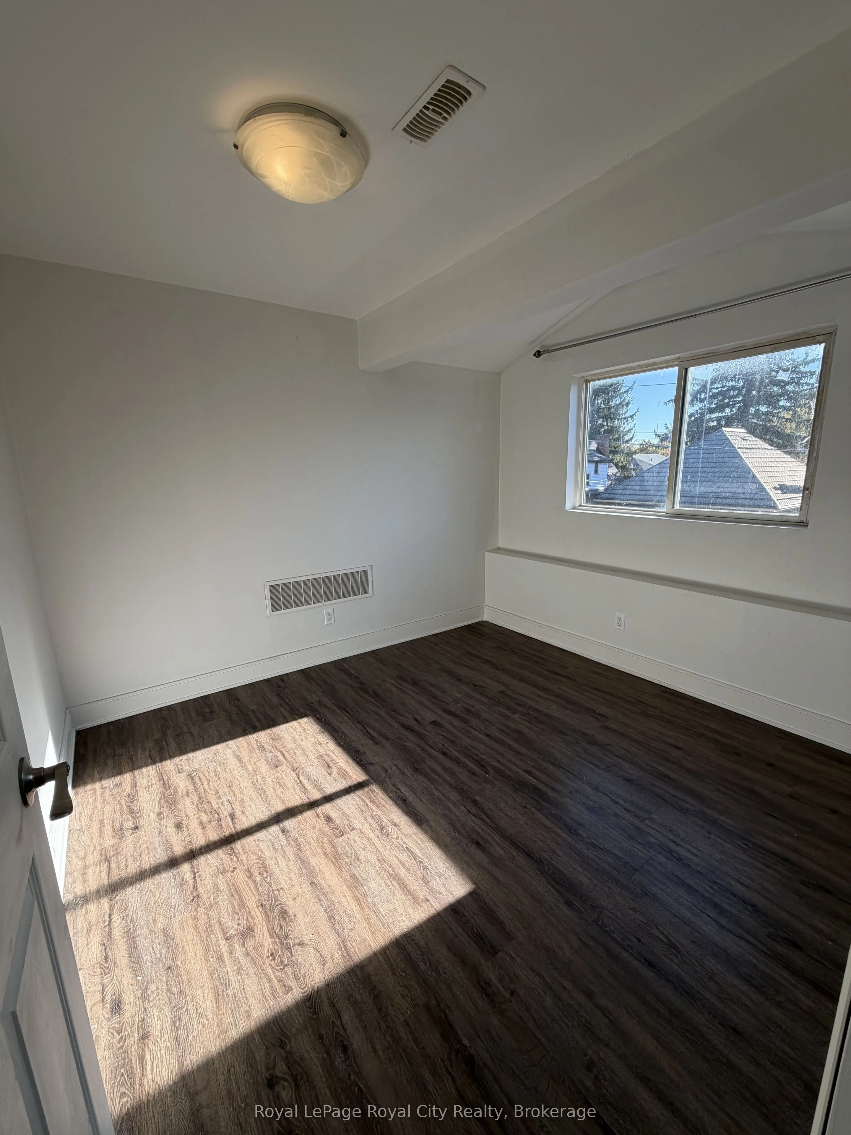 563 Woolwich Street #UNIT B