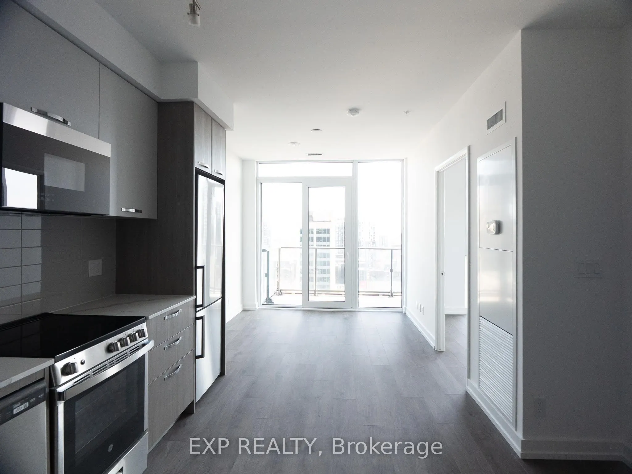 75 James Street S #1604