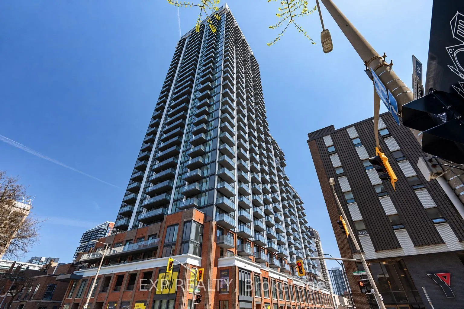 75 James Street S #1604