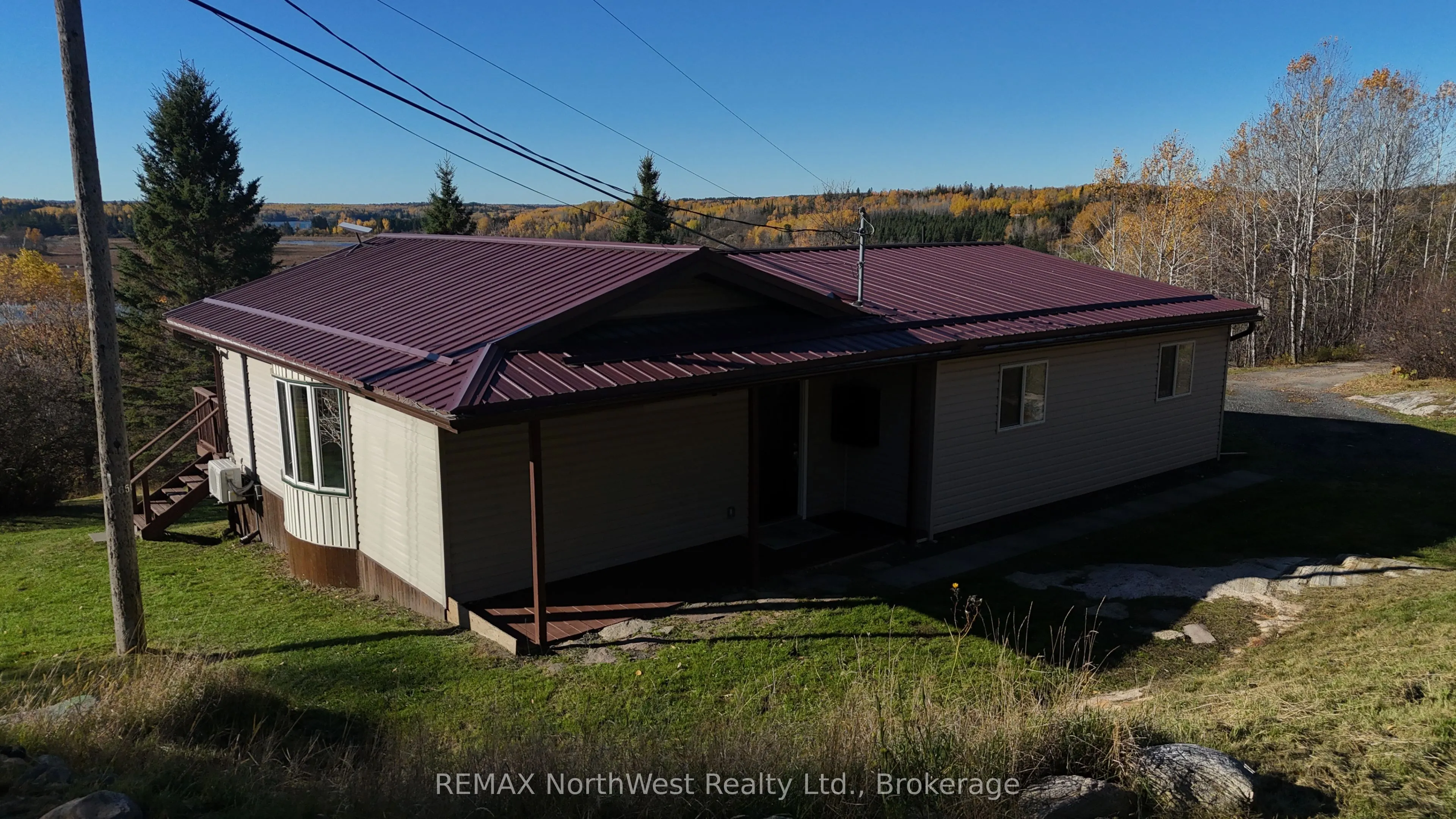 985 Muriel Lake Road