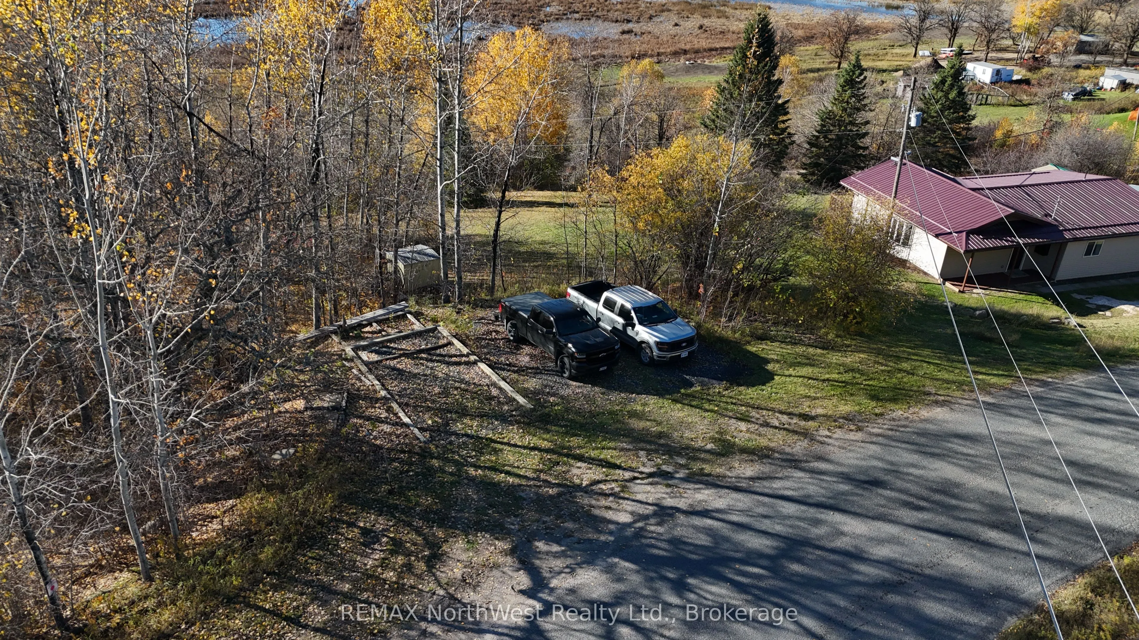 985 Muriel Lake Road
