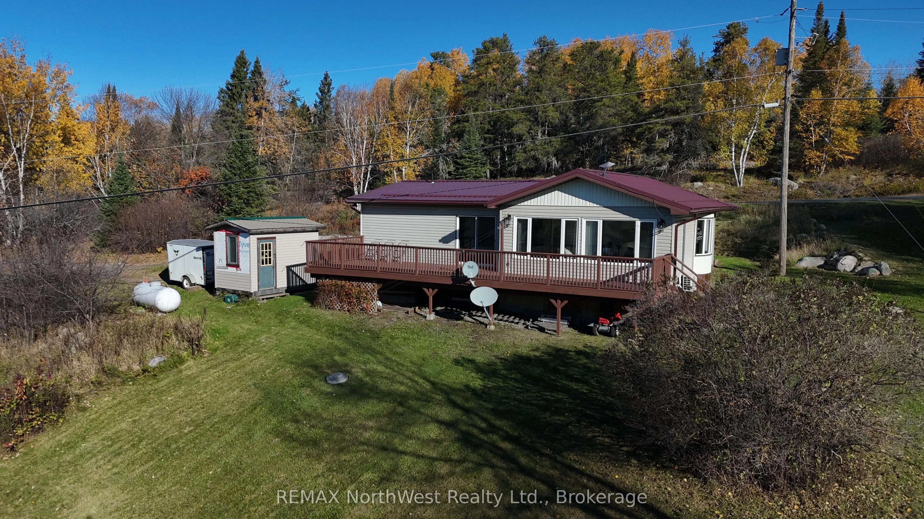 985 Muriel Lake Road