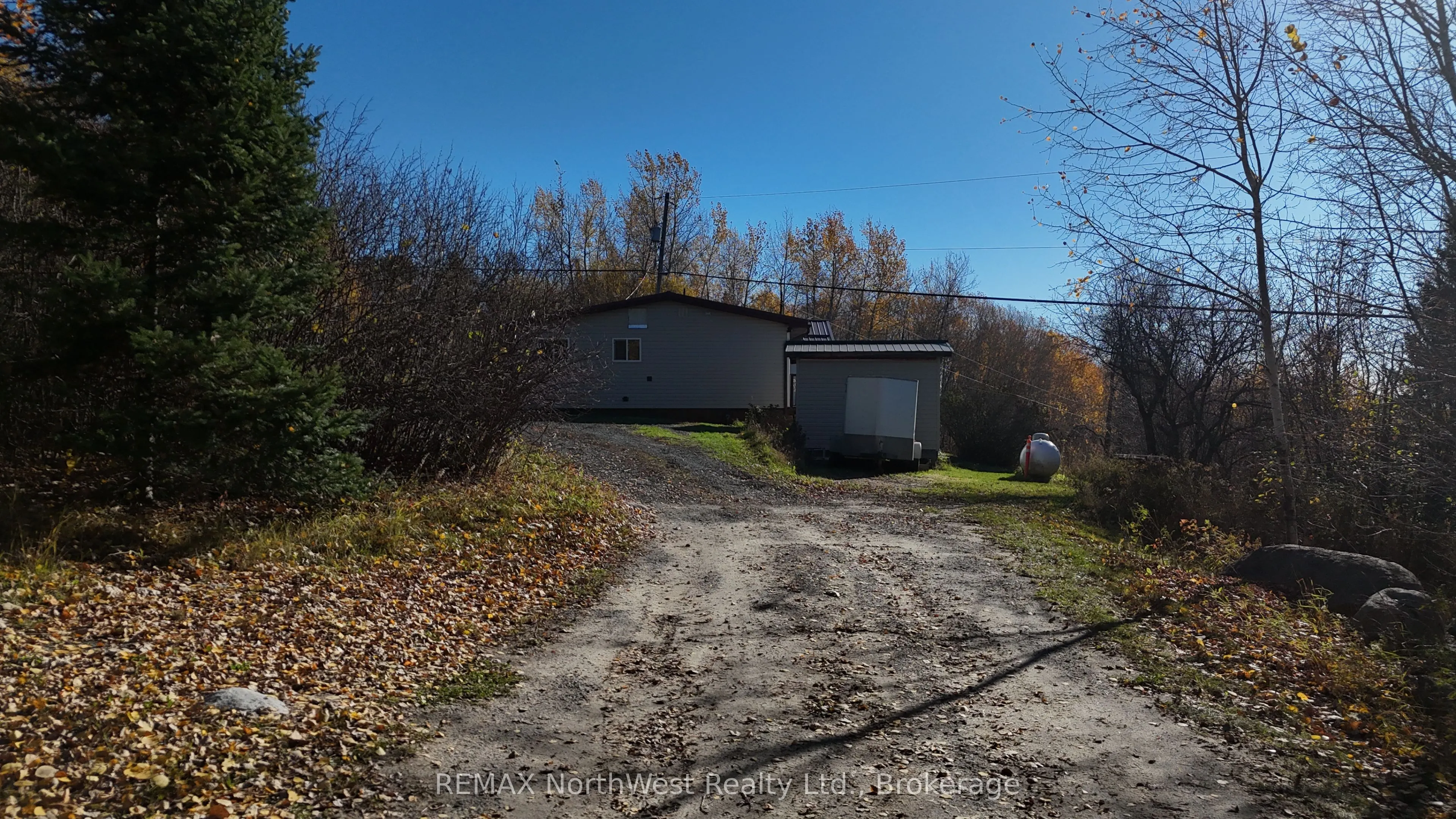 985 Muriel Lake Road