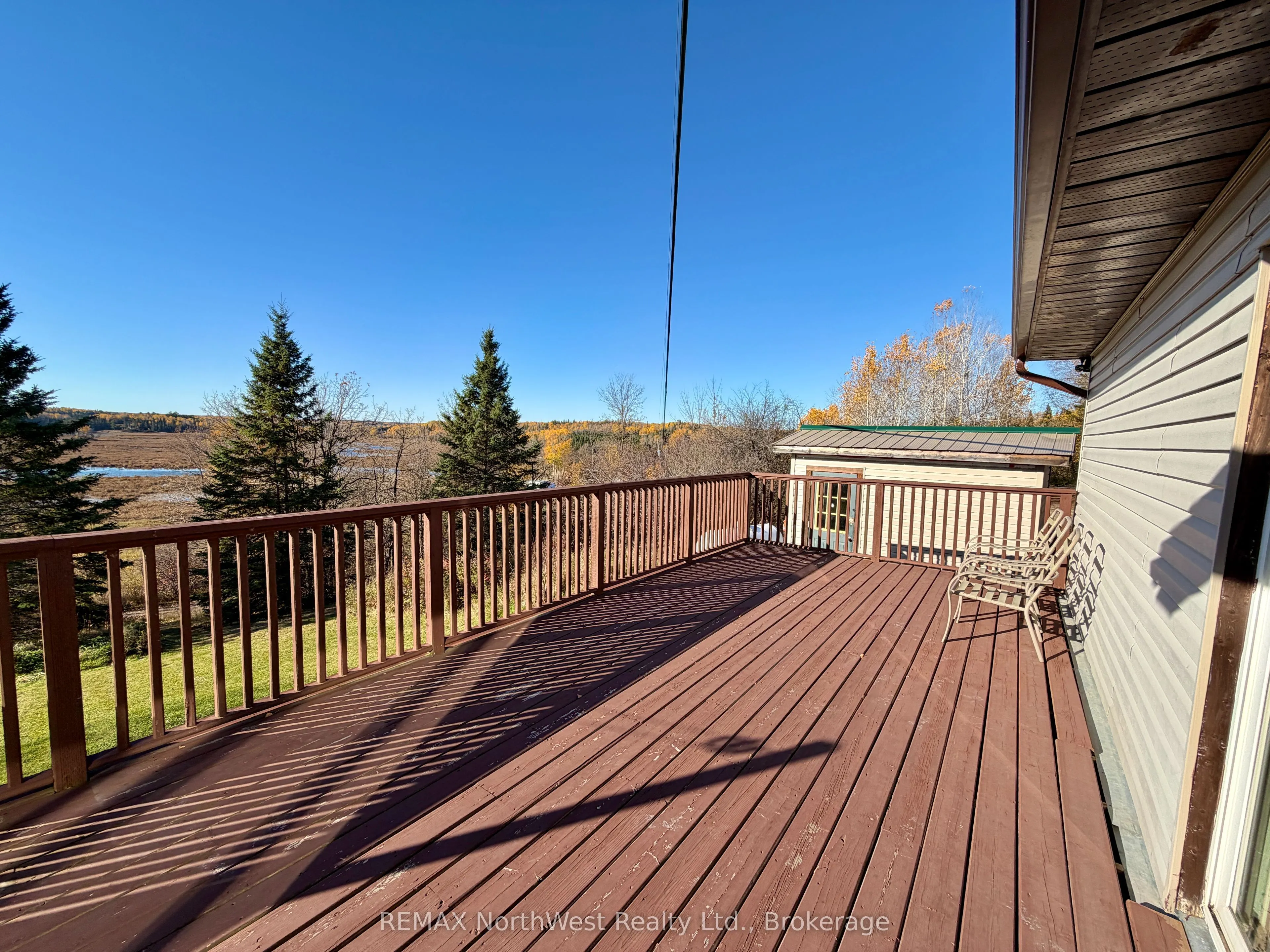 985 Muriel Lake Road