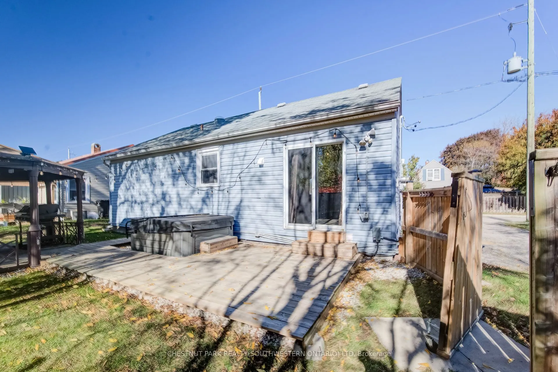 1243 Whitley Street