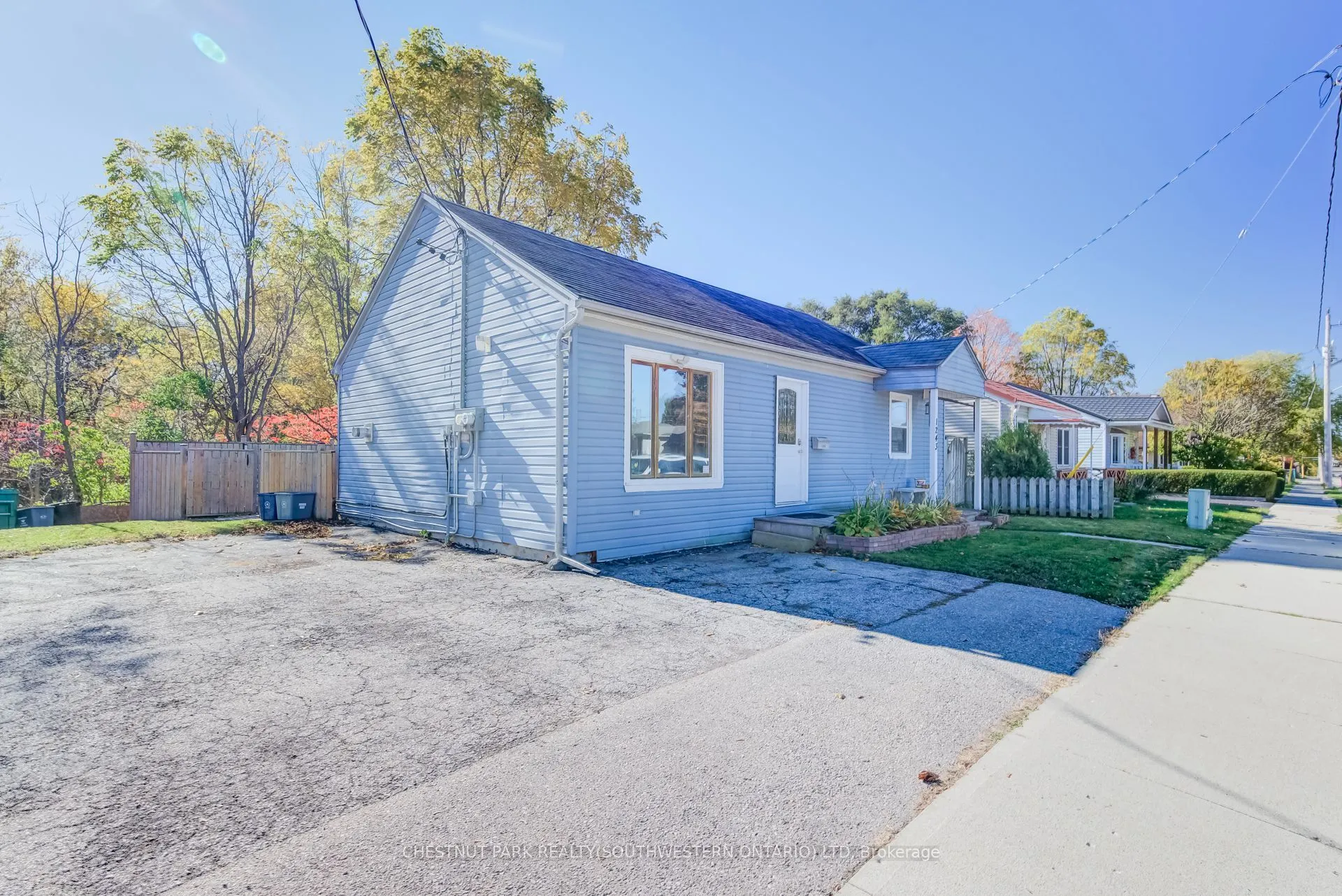 1243 Whitley Street